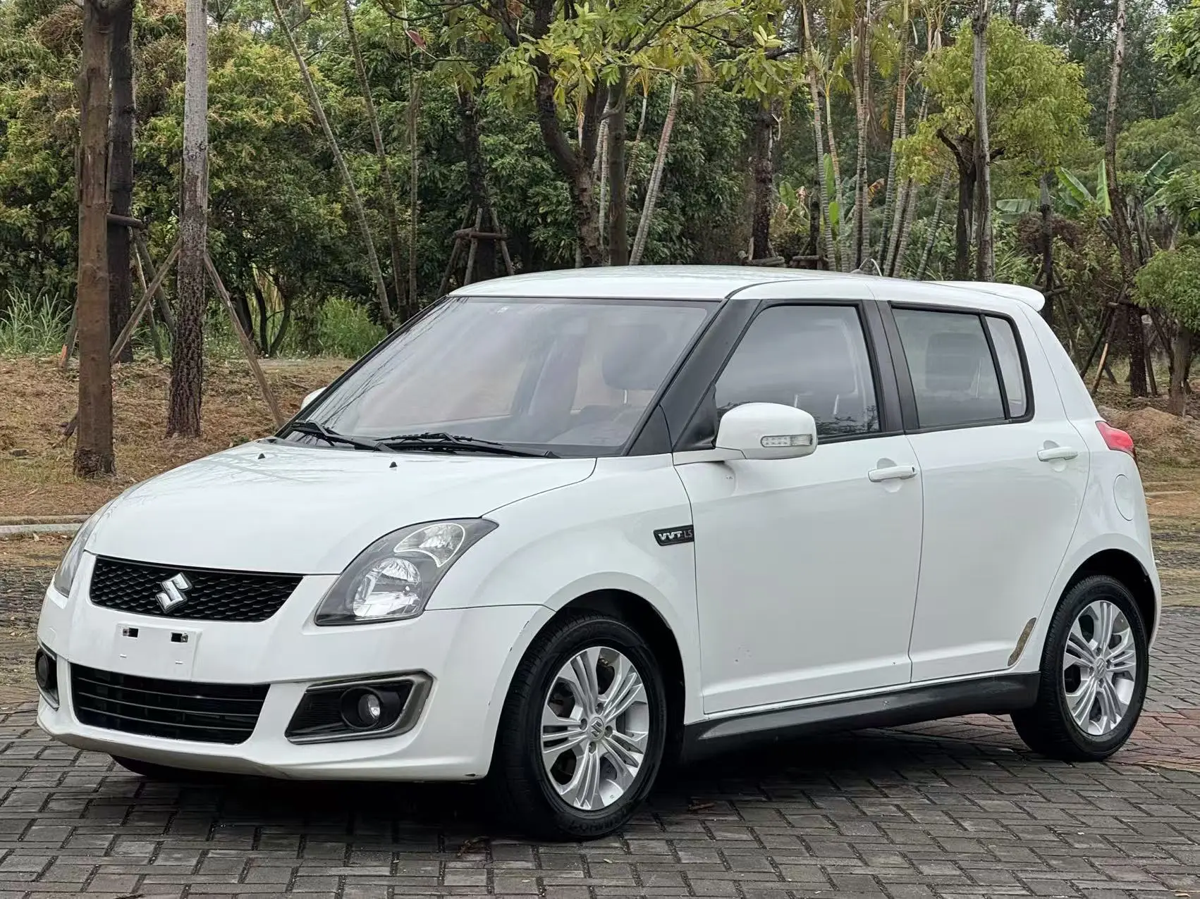 Suzuki Swift  из Китая