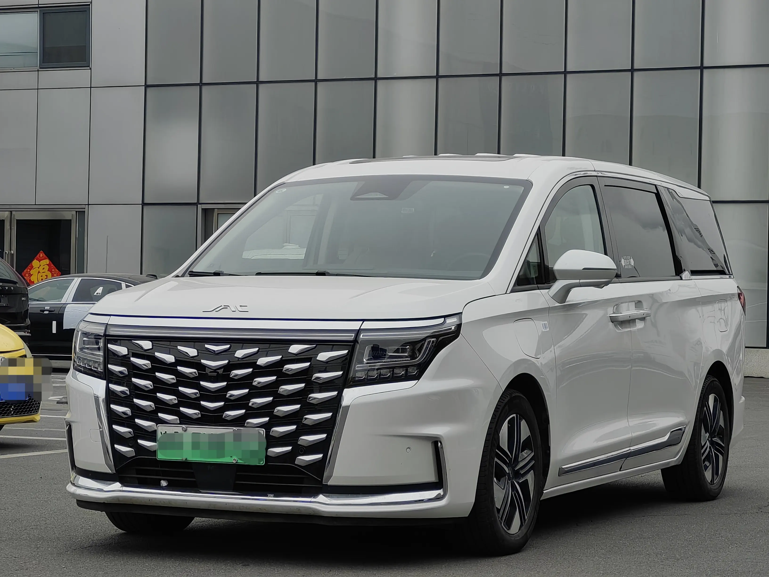 JAC Ruifeng RF8 PHEV  из Китая