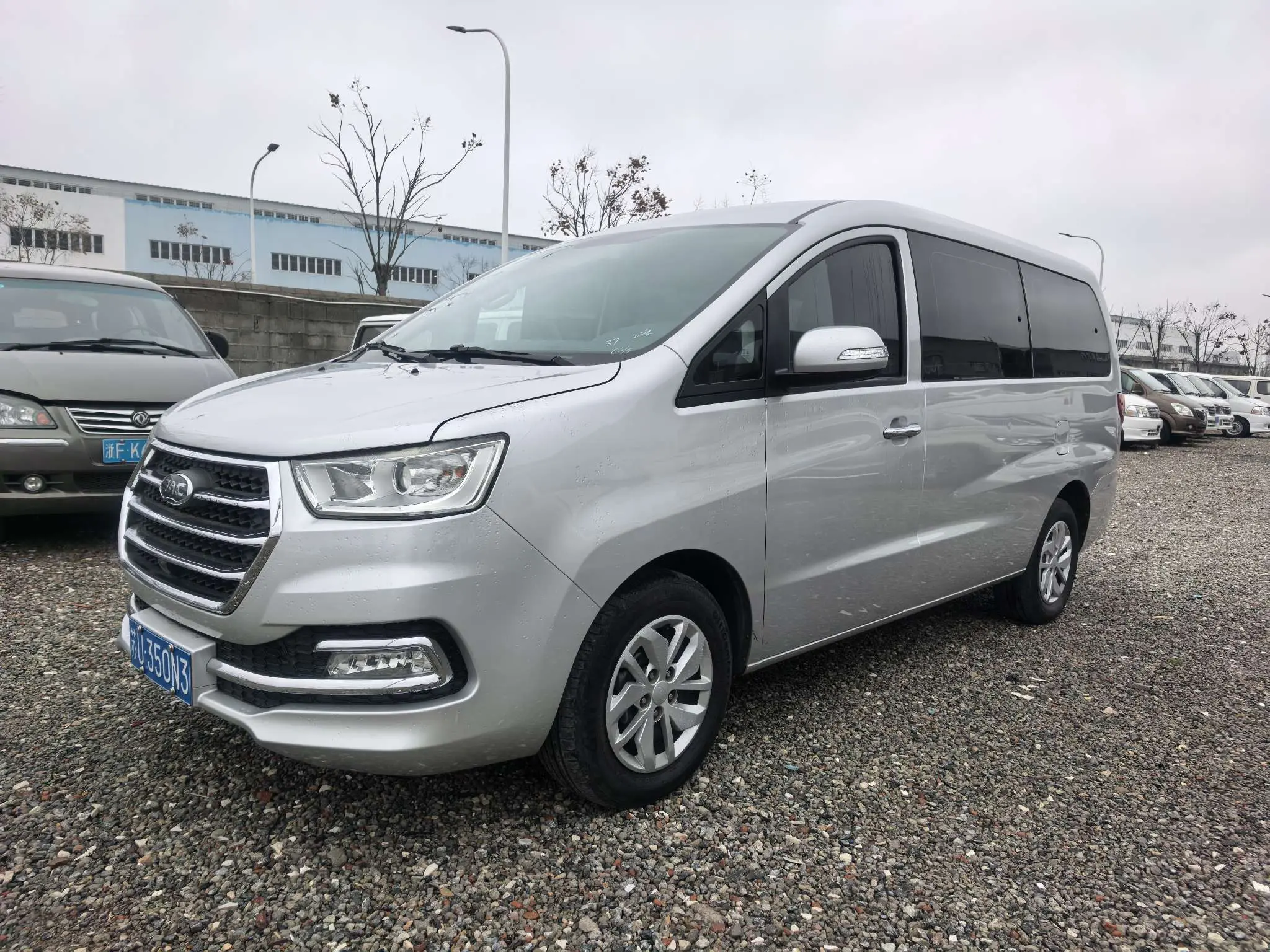 JAC Ruifeng M4  из Китая