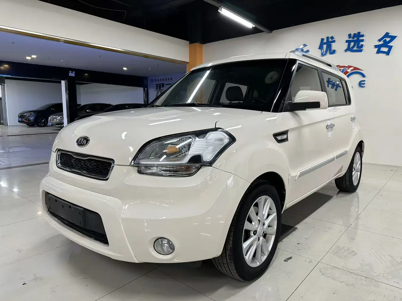 Kia Shor  из Китая