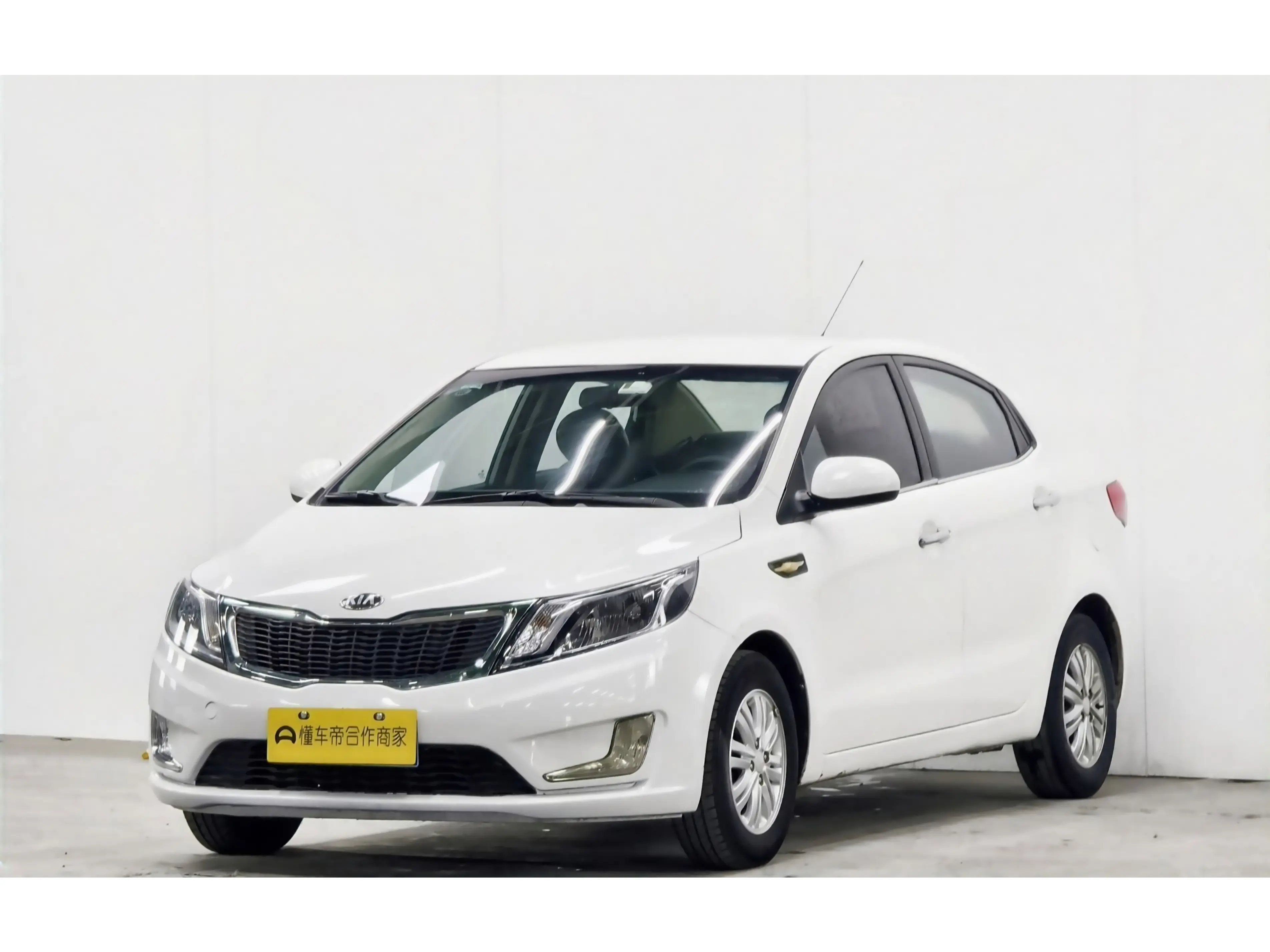 Kia K2  из Китая