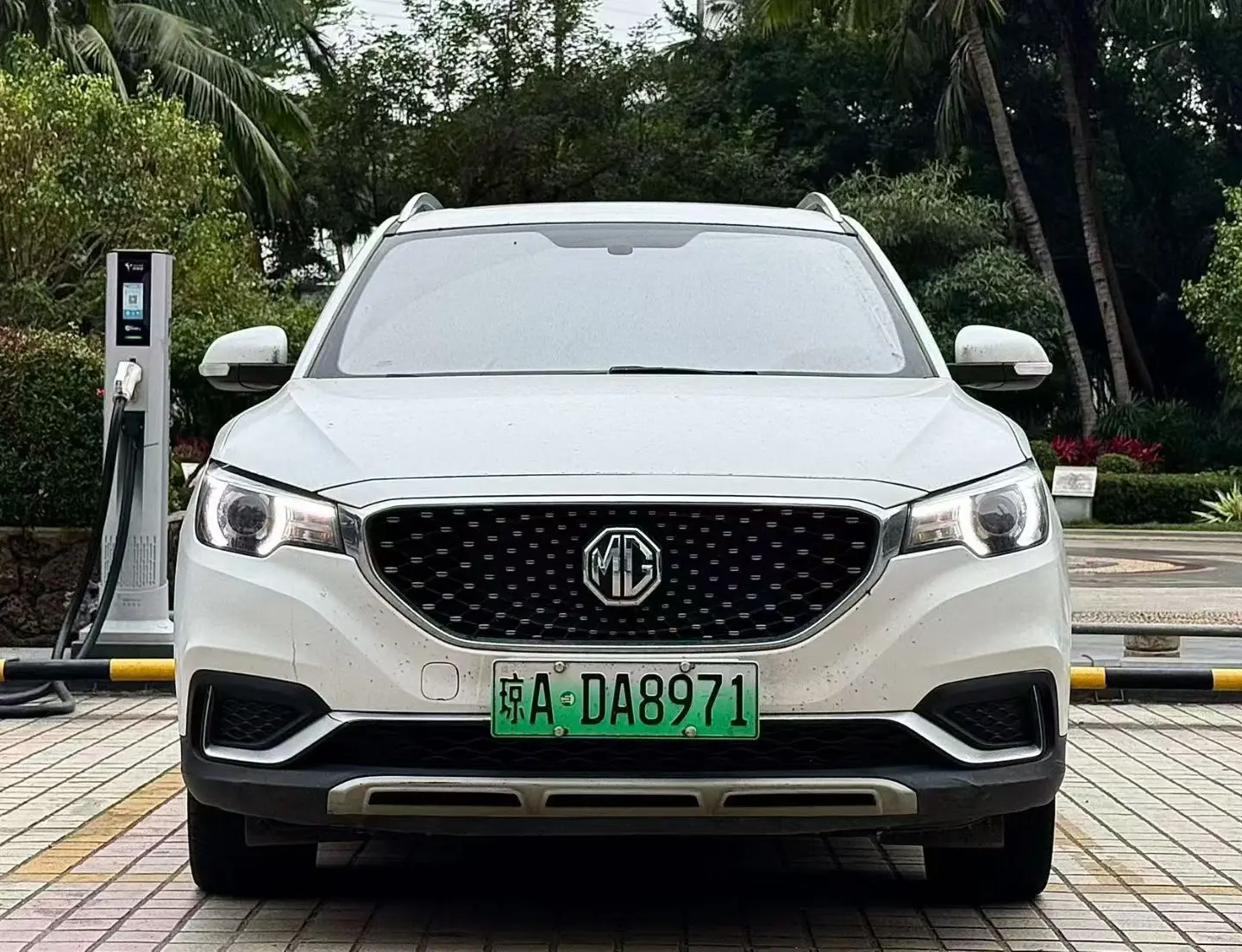 MG EZS pure electric  из Китая