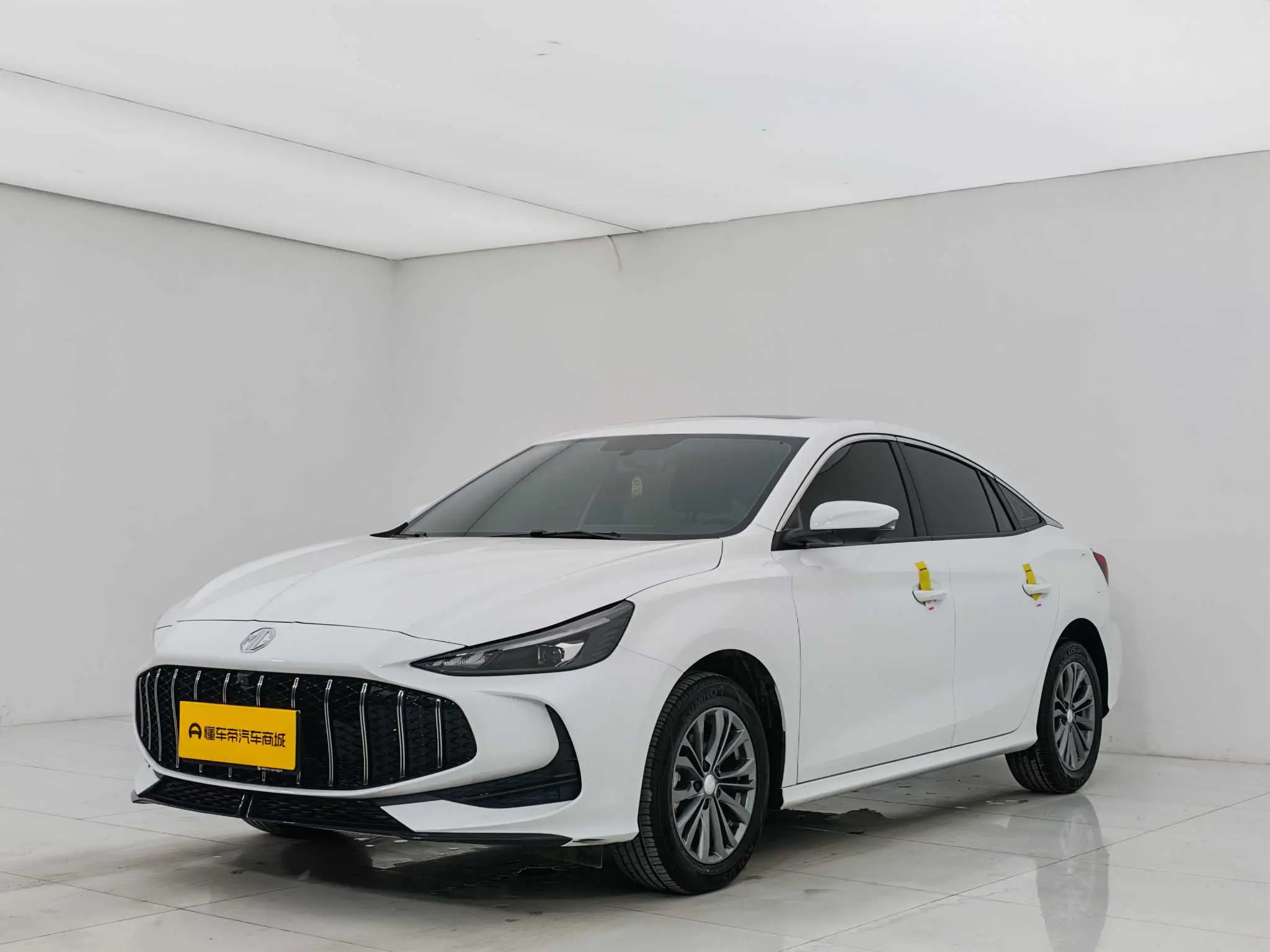 MG 5  из Китая