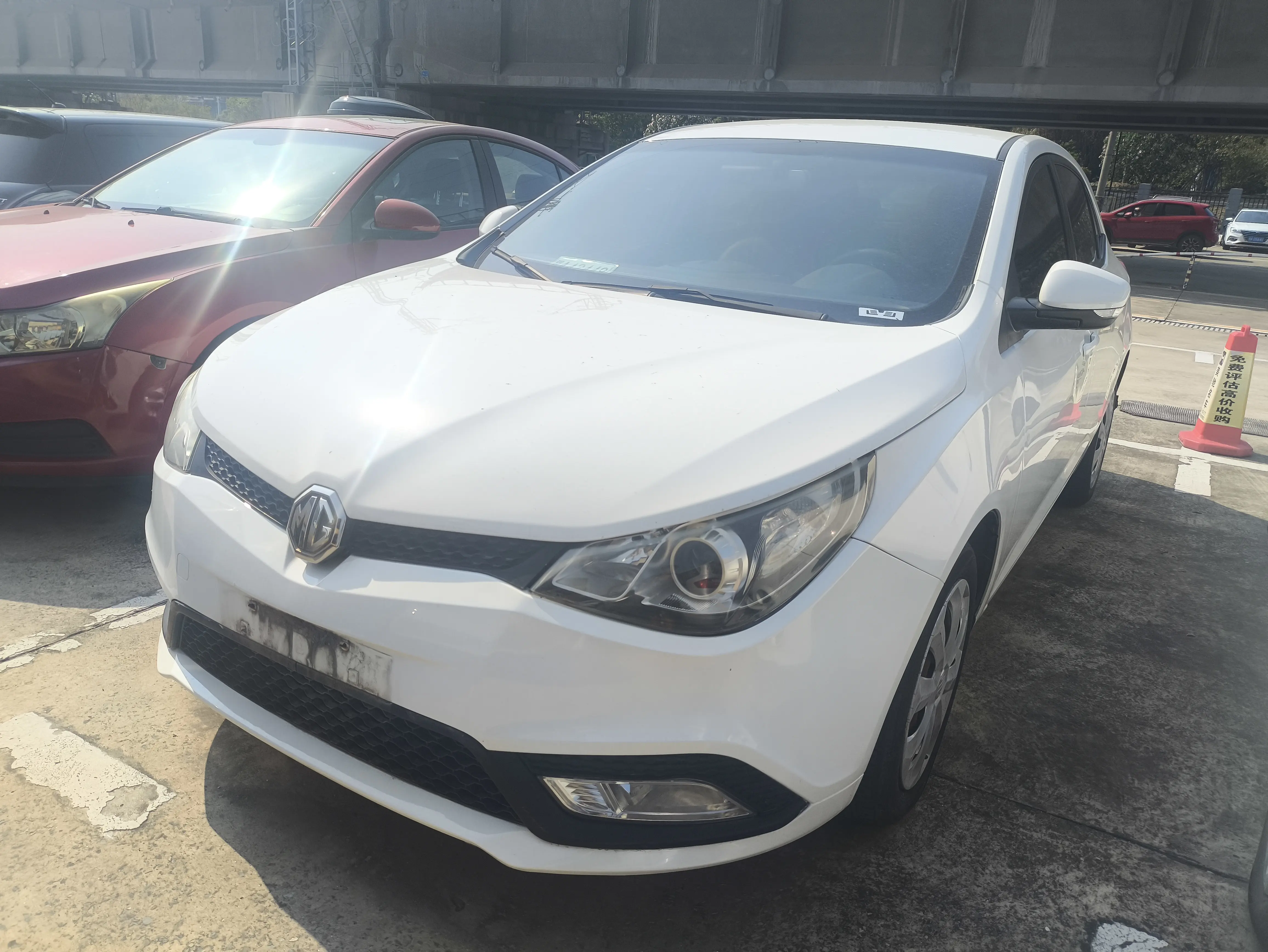 MG 5  из Китая