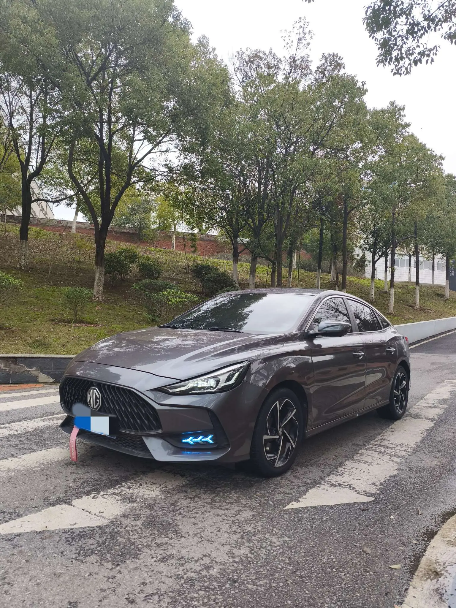 MG 5  из Китая