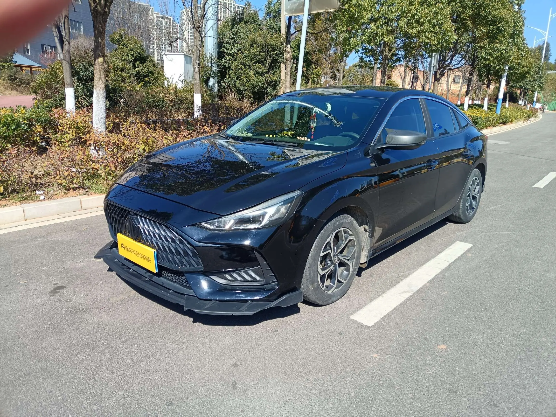 MG 5  из Китая