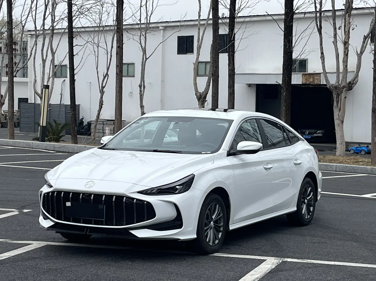 MG 5  из Китая