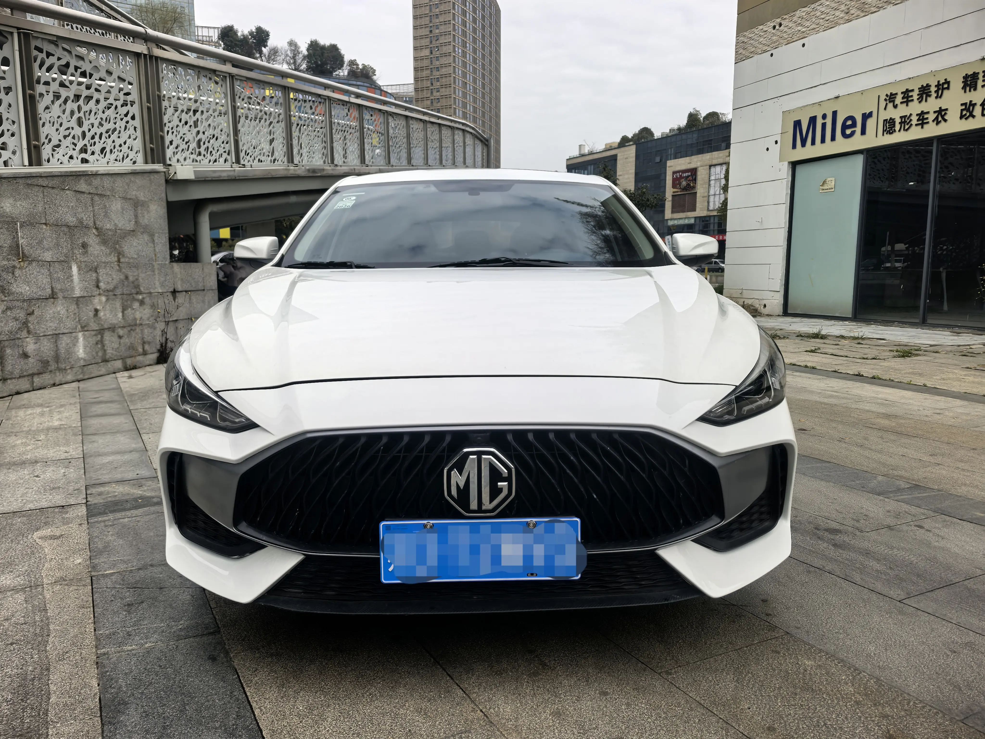 MG 5  из Китая