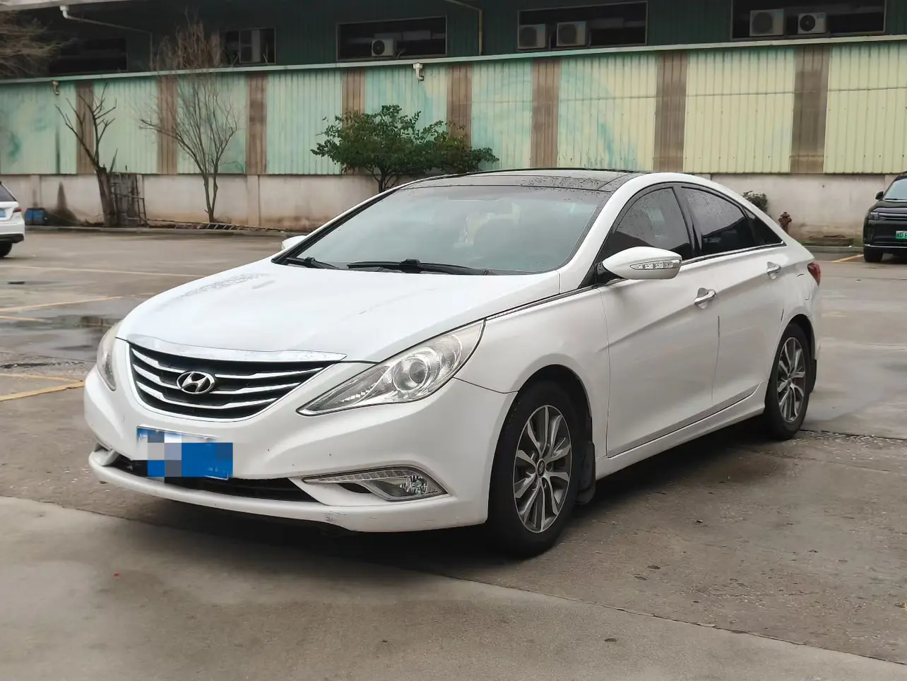 Hyundai Sonata eight