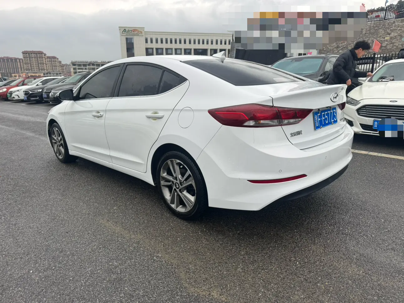 Hyundai Lead