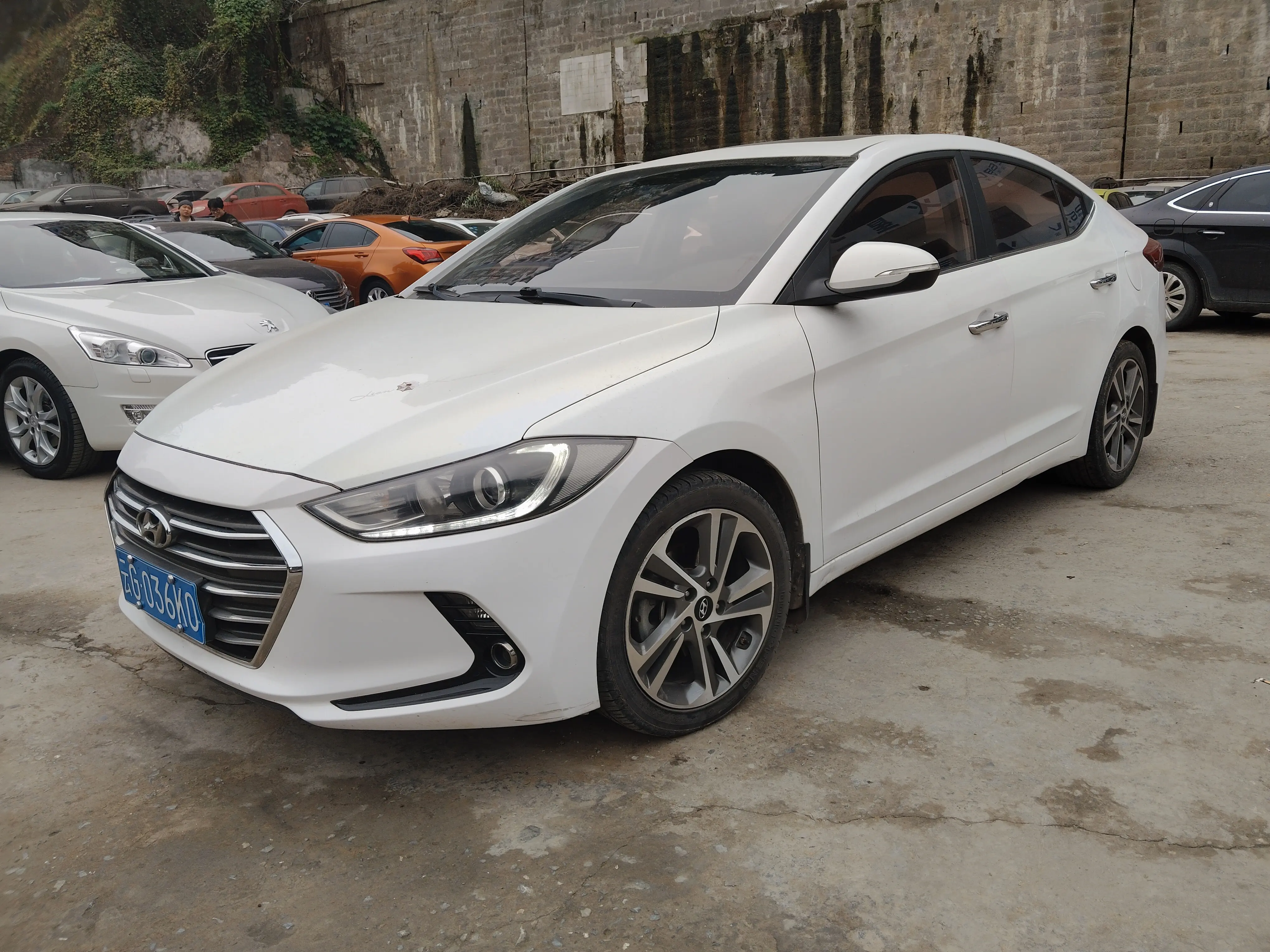 Hyundai Lead