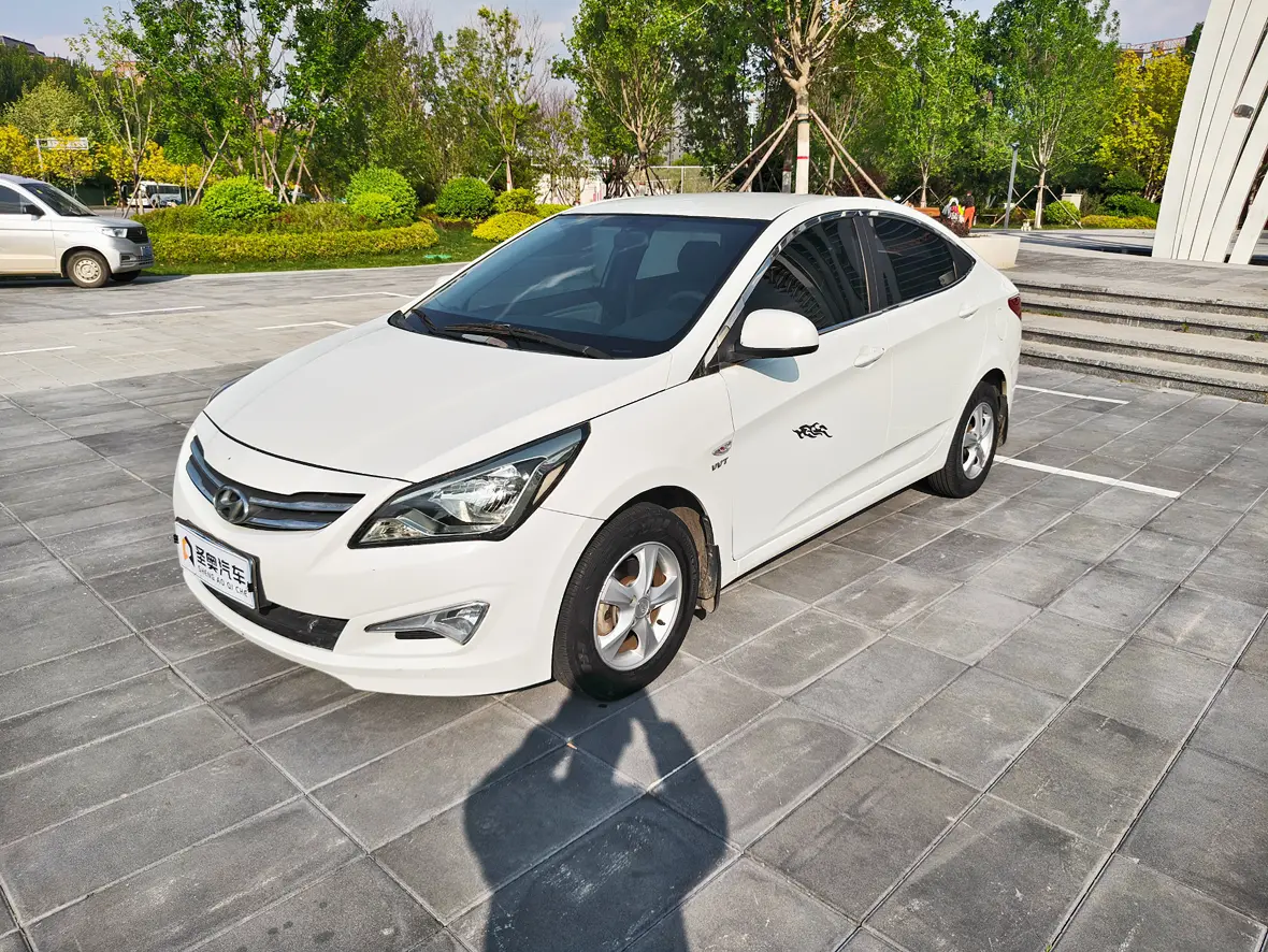 Hyundai Verna