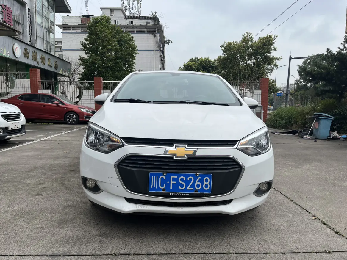 Chevrolet Lova RV  из Китая