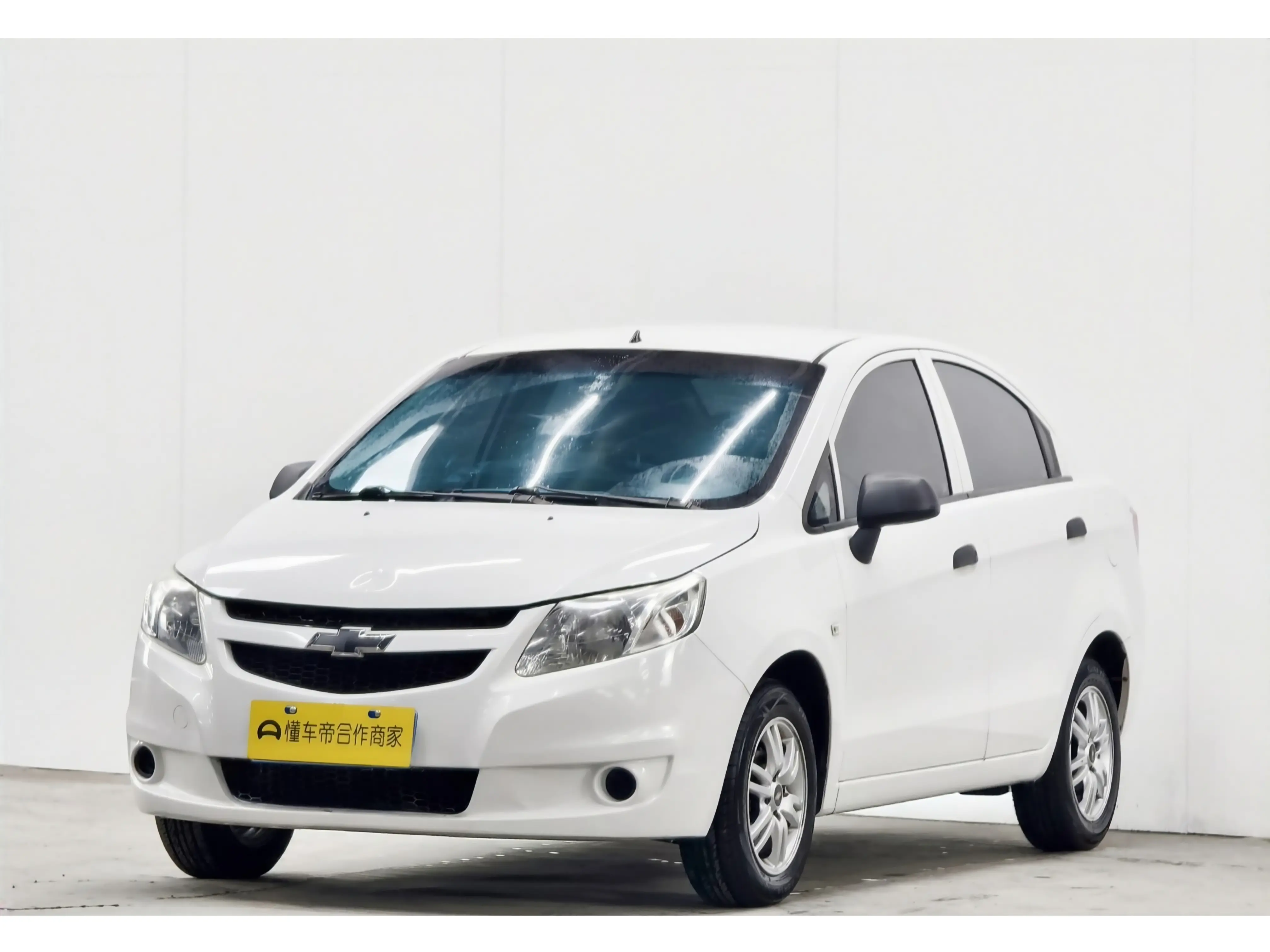 Chevrolet Sail  из Китая