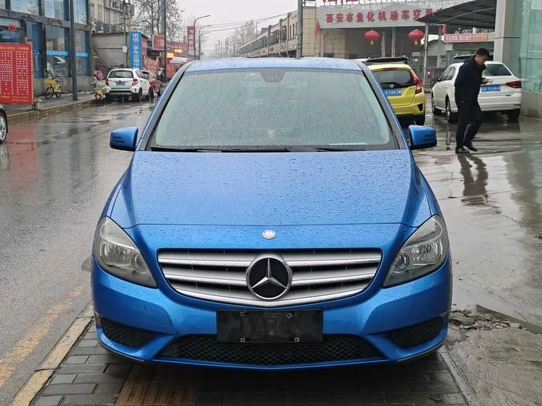 Mercedes-Benz Mercedes Benz B Class  из Китая