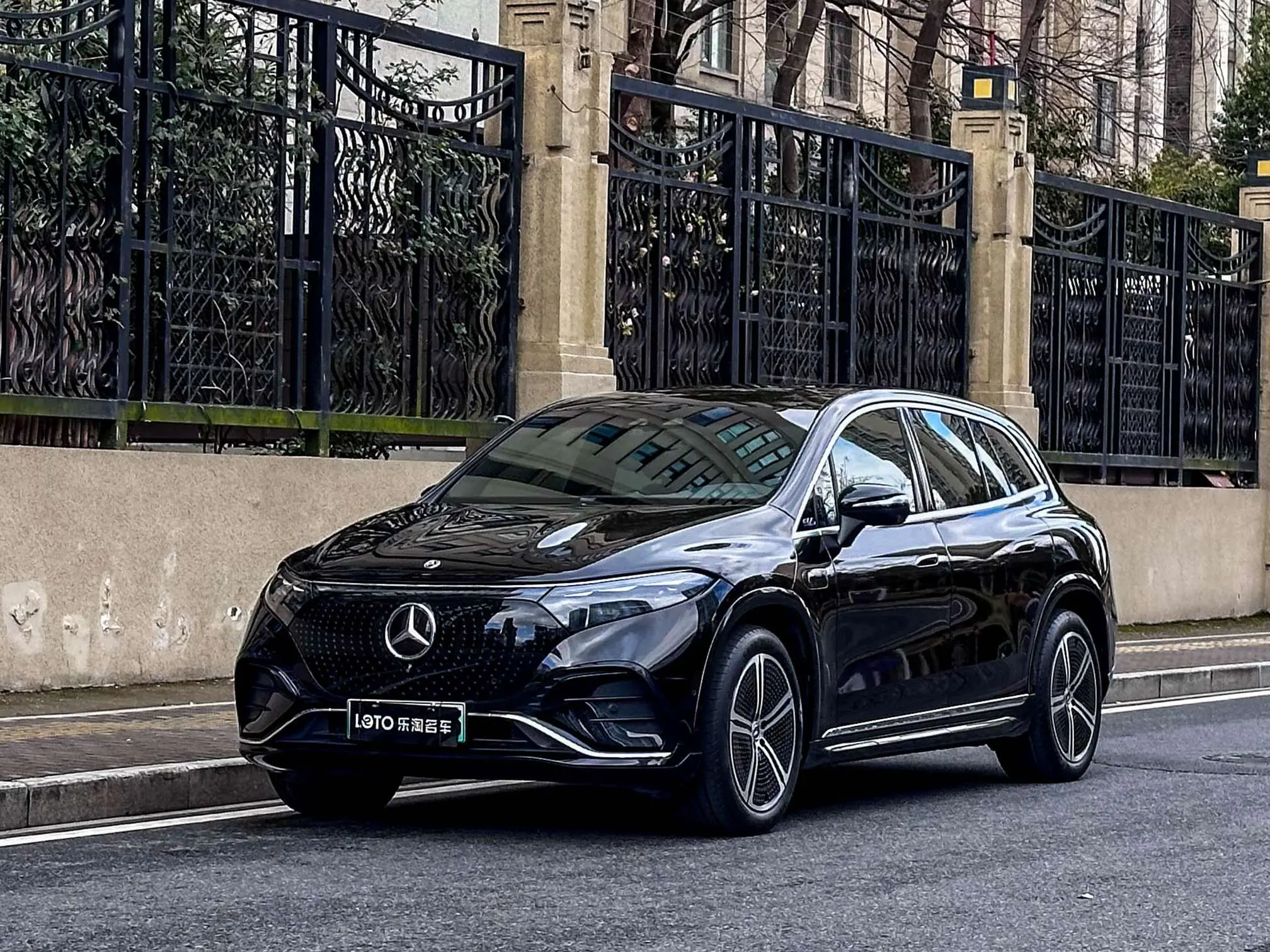 Mercedes-Benz EQS SUV  из Китая