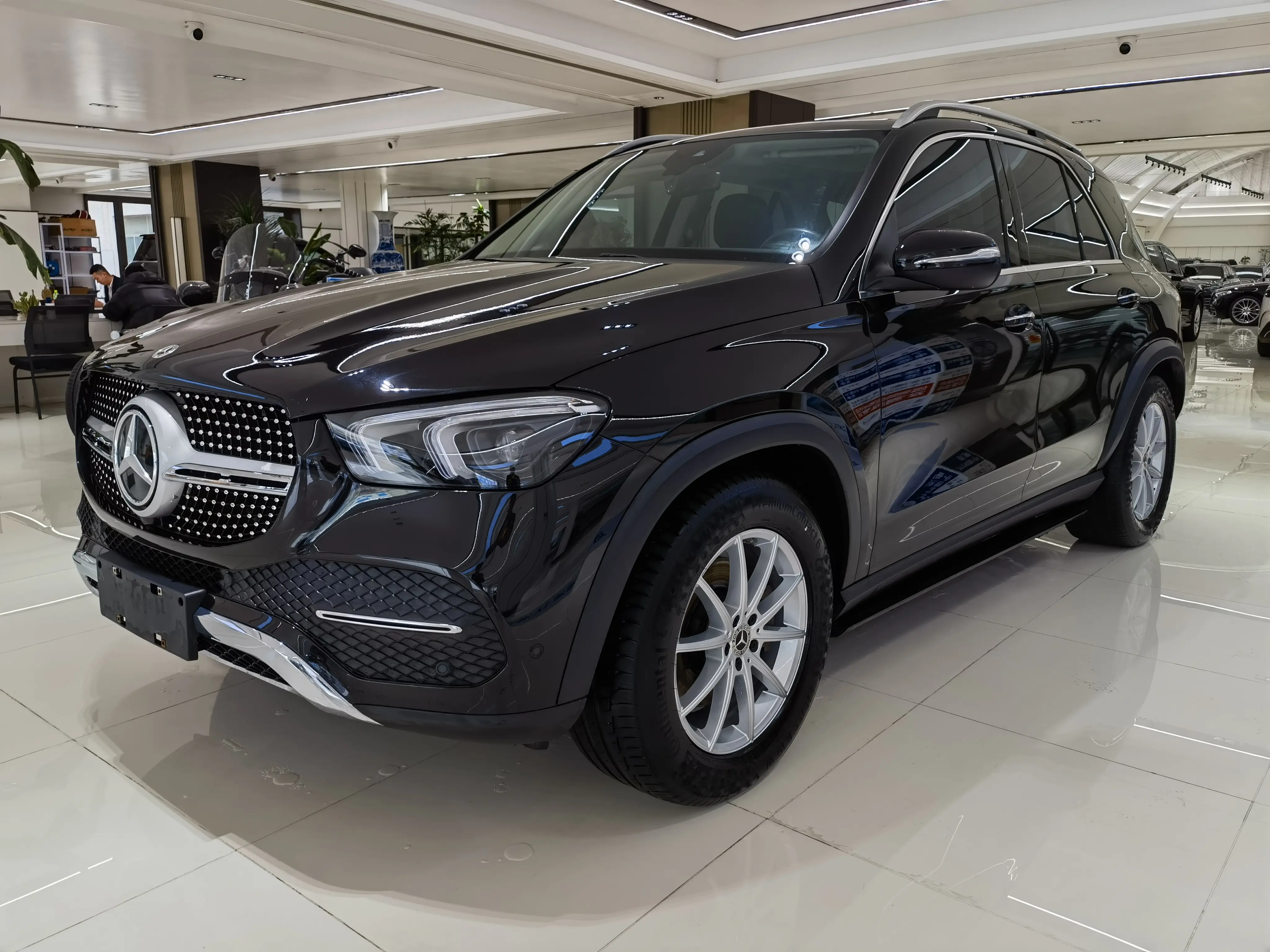 Mercedes-Benz GLE (Imported)
