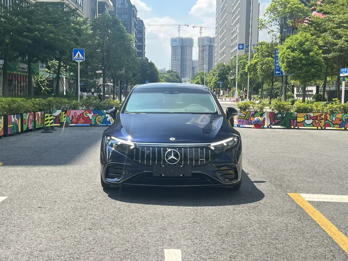 Mercedes-Benz EQS AMG  из Китая