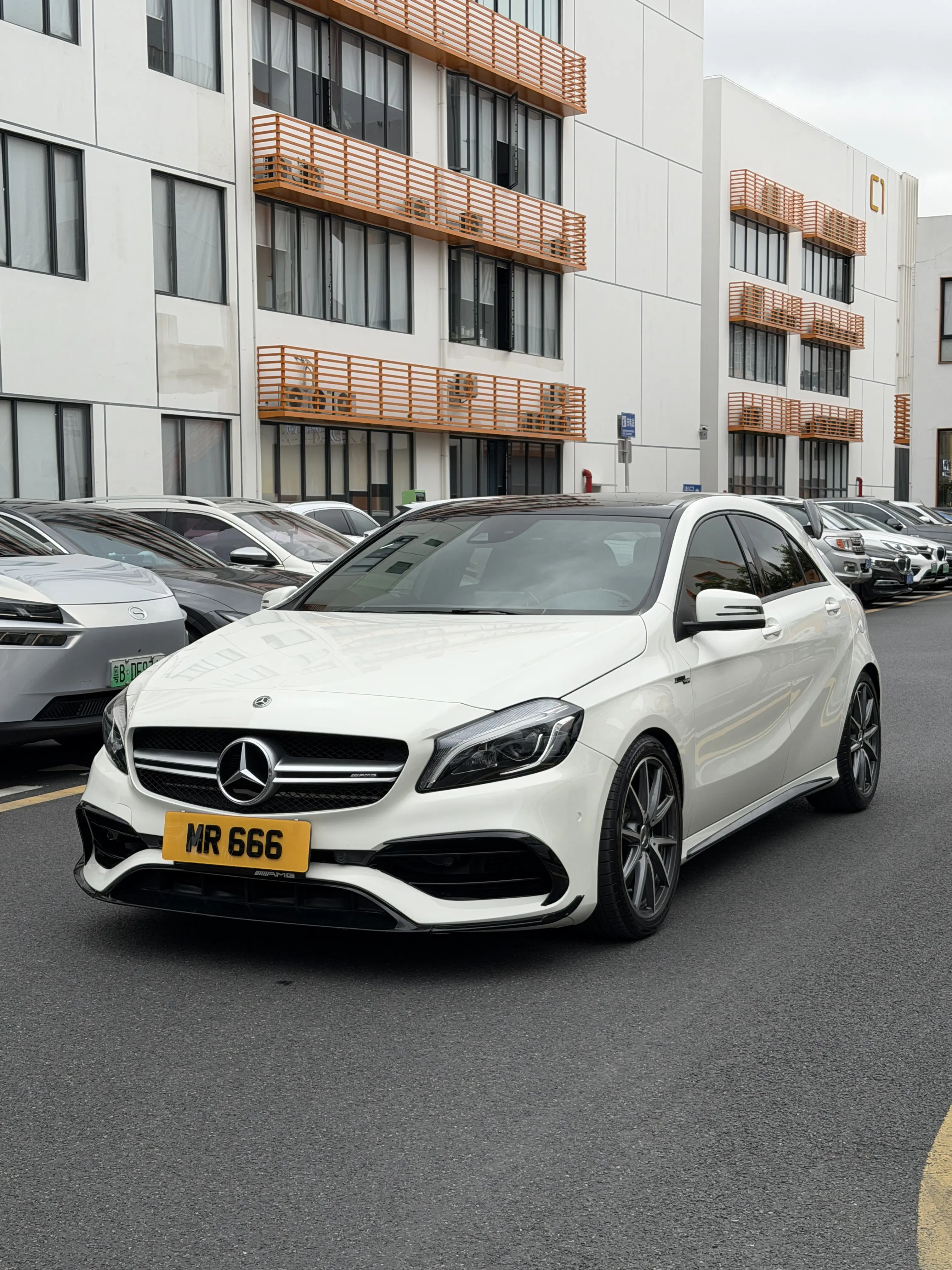 Mercedes-Benz A-Class AMG  из Китая