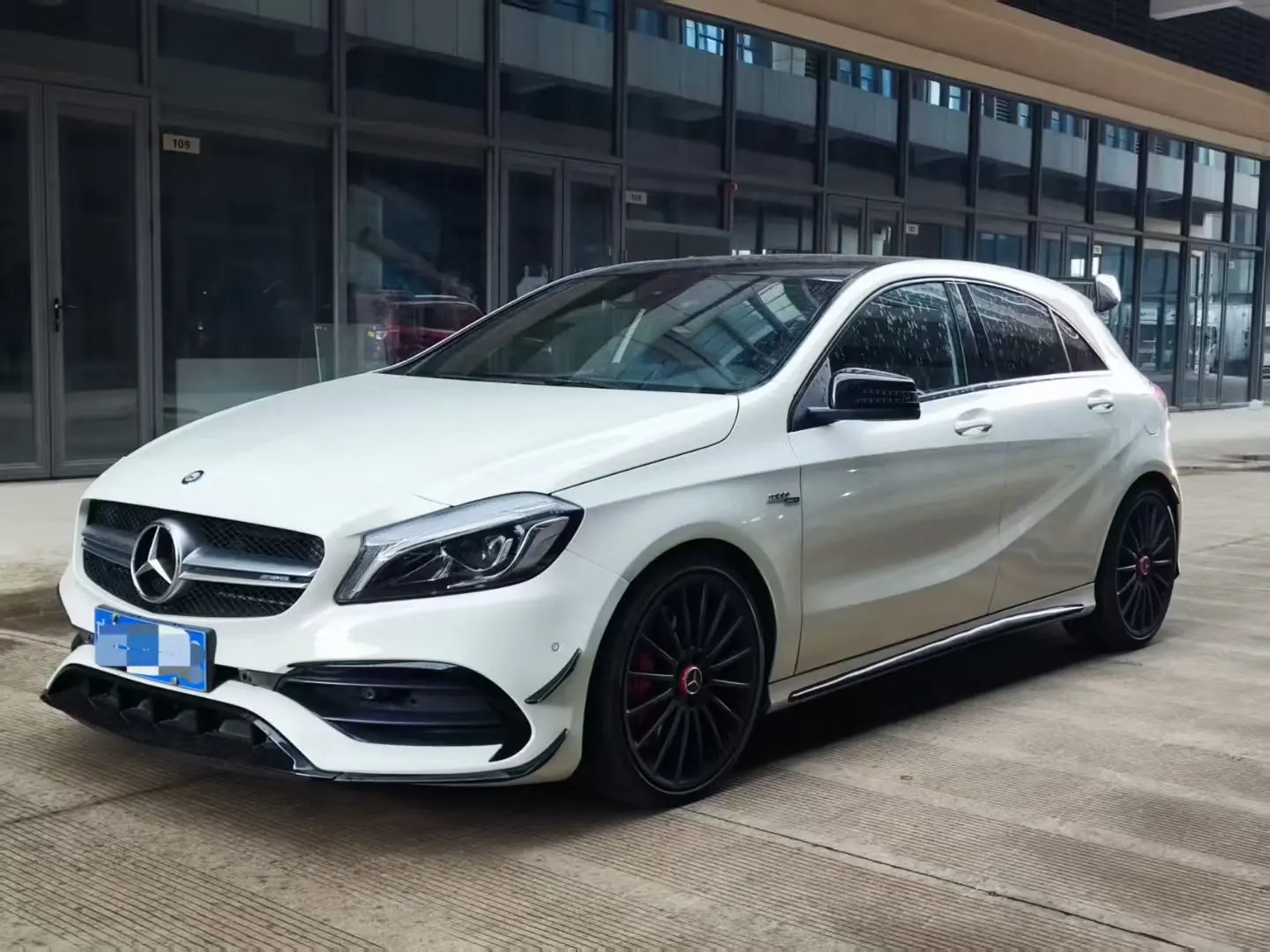 Mercedes-Benz A-Class AMG  из Китая