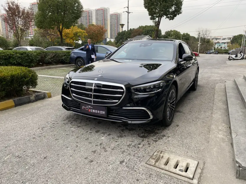 Mercedes-Benz S-Class PHEV  из Китая