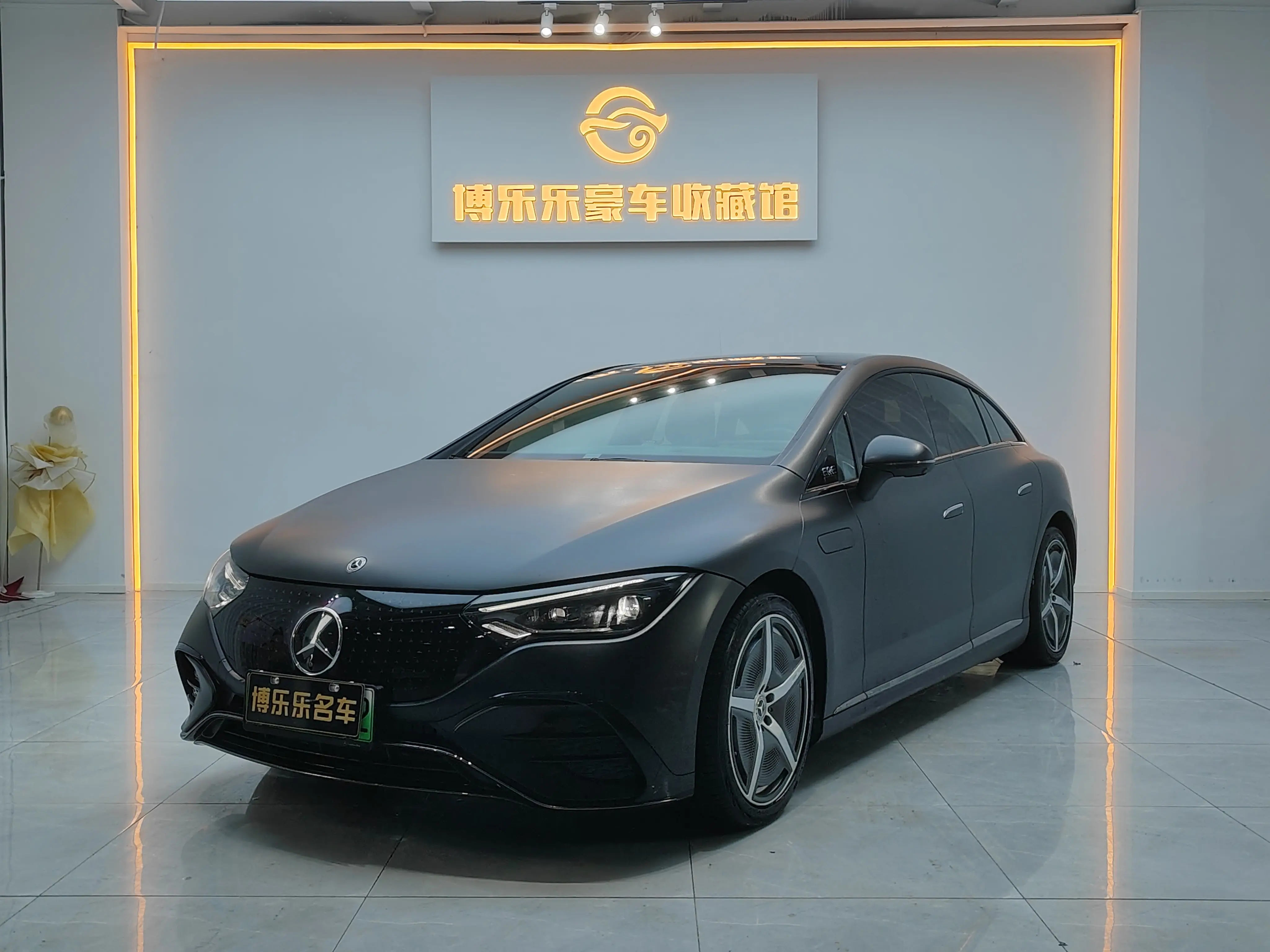 Mercedes-Benz EQE  из Китая