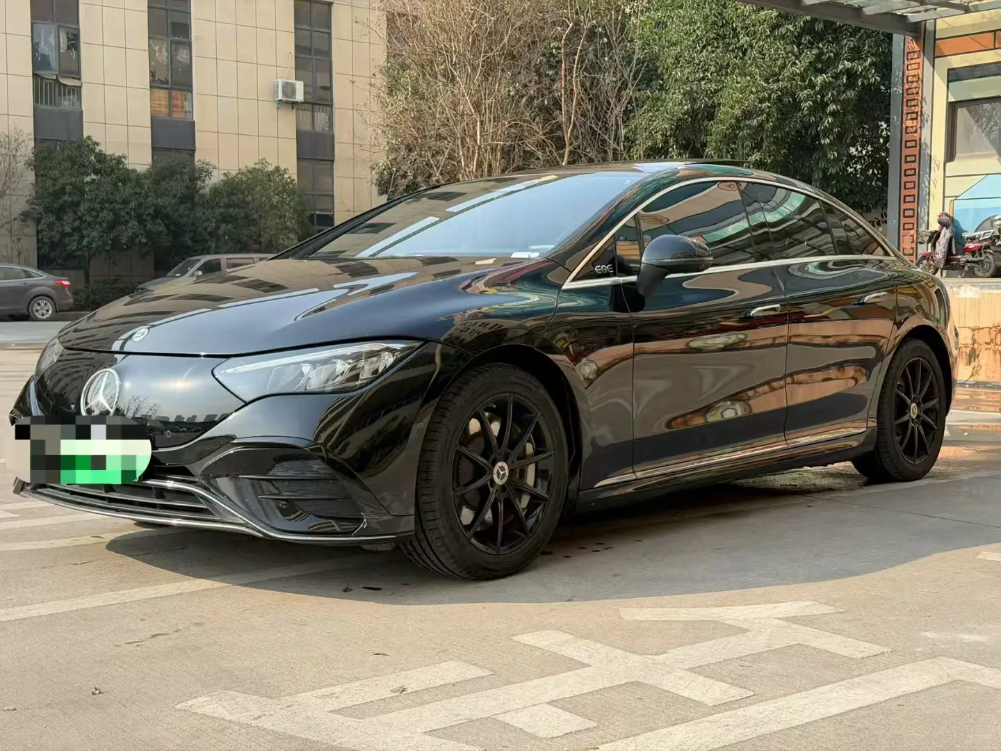 Mercedes-Benz EQE  из Китая