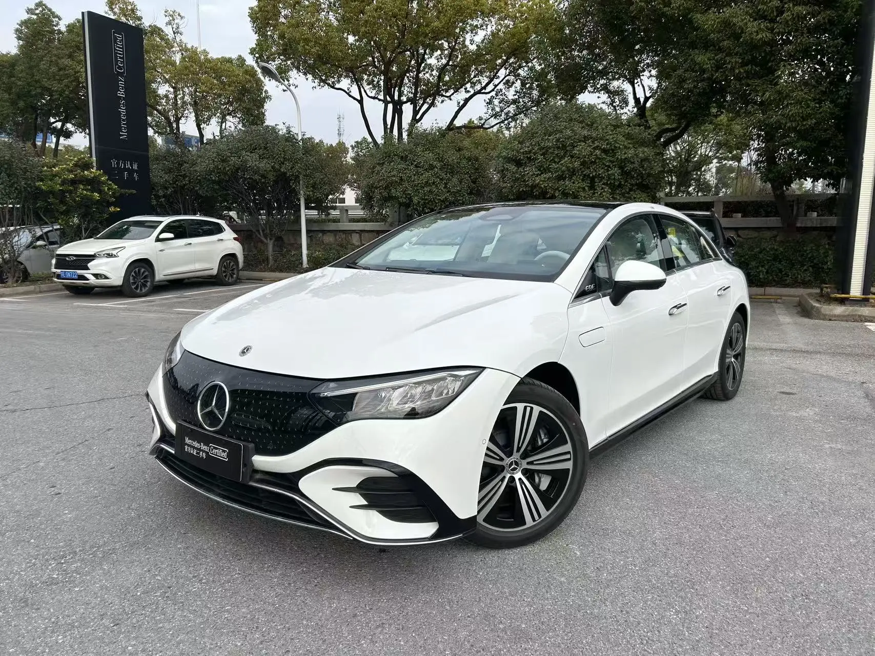 Mercedes-Benz EQE  из Китая