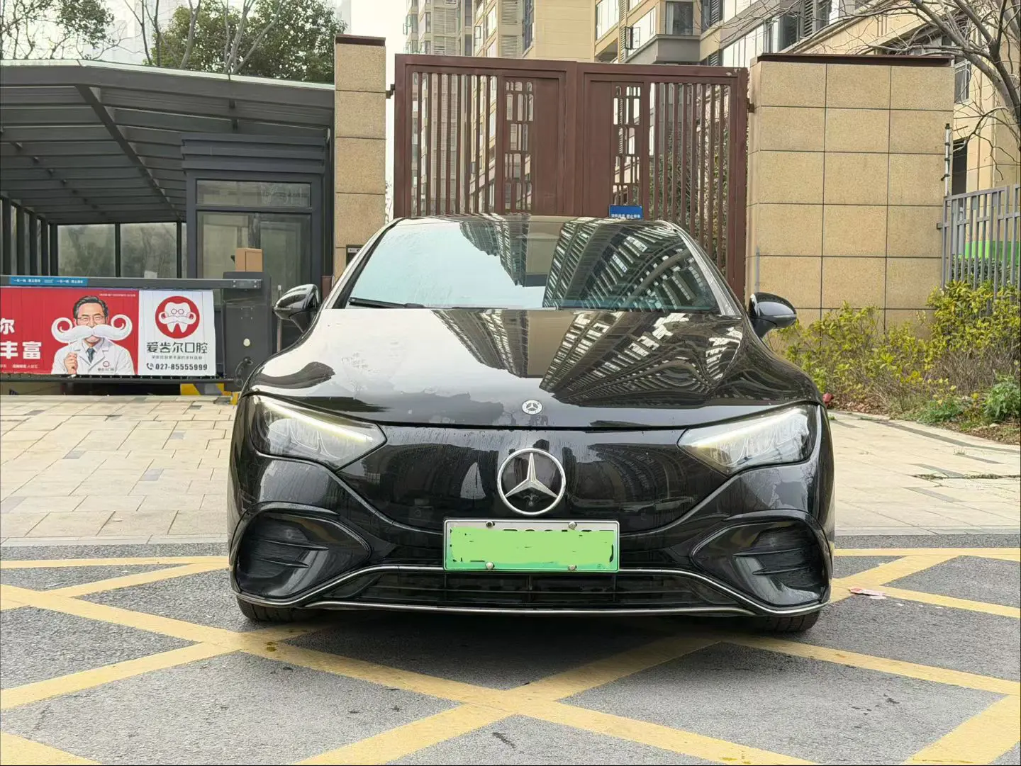 Mercedes-Benz EQE  из Китая