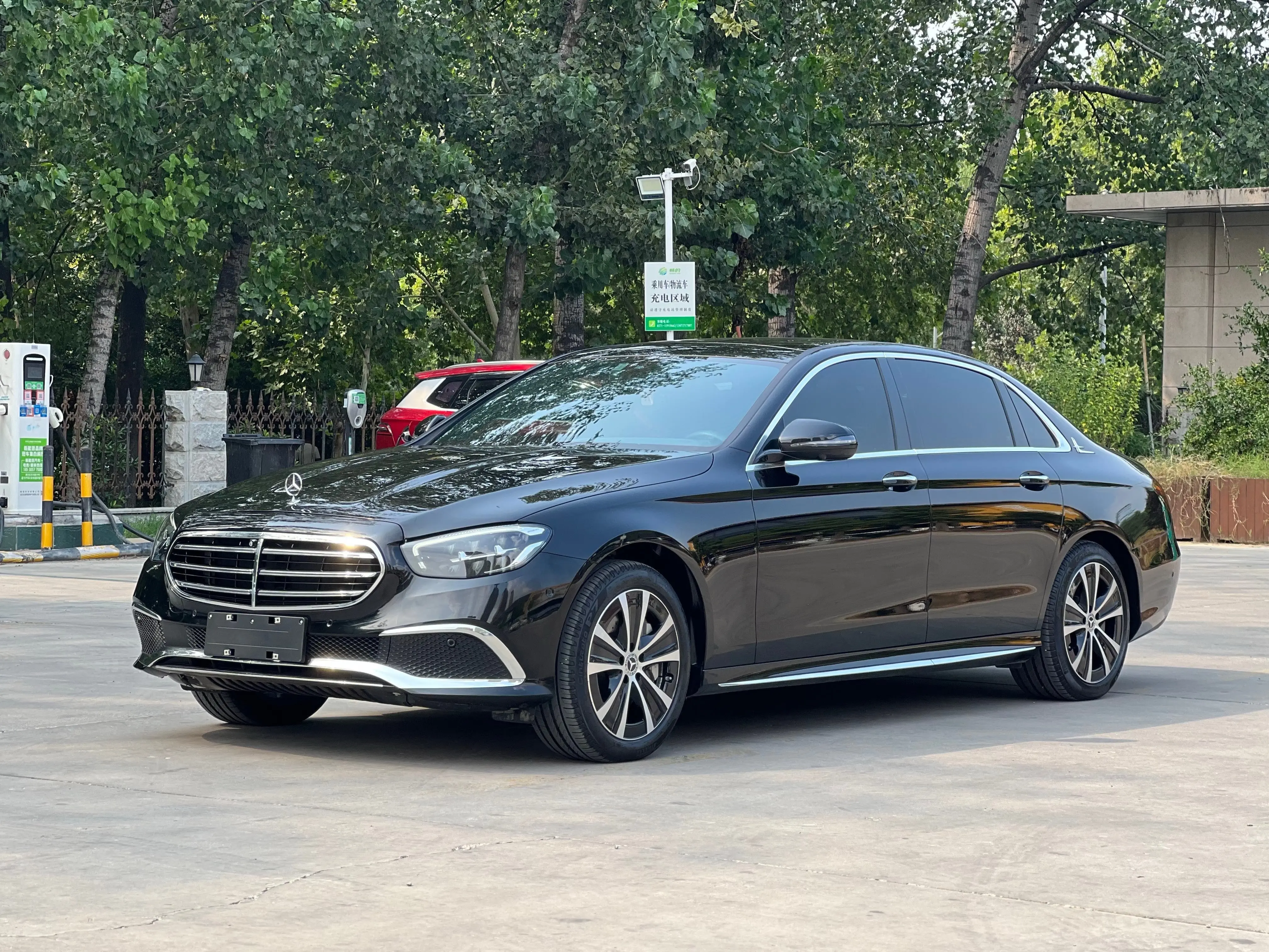 Mercedes-Benz E-Class PHEV  из Китая