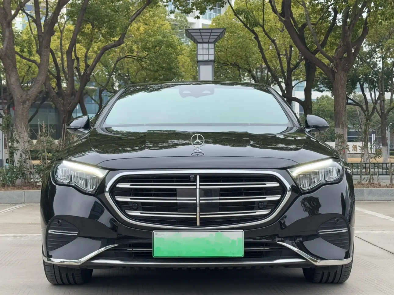 Mercedes-Benz E-Class PHEV  из Китая