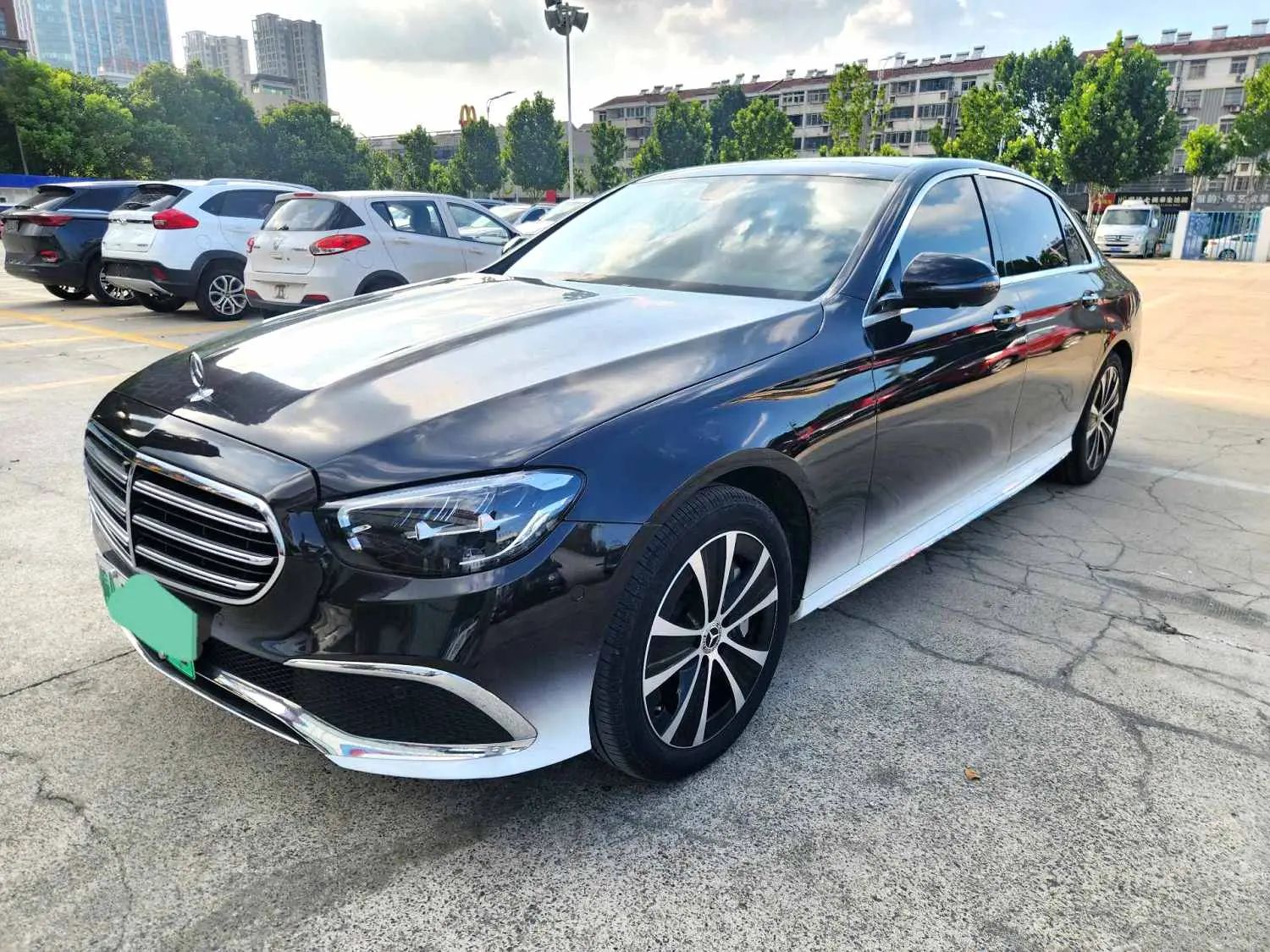 Mercedes-Benz E-Class PHEV  из Китая