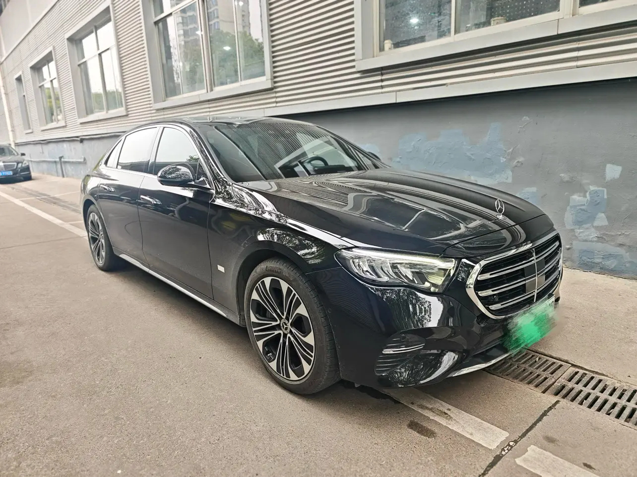 Mercedes-Benz E-Class PHEV  из Китая