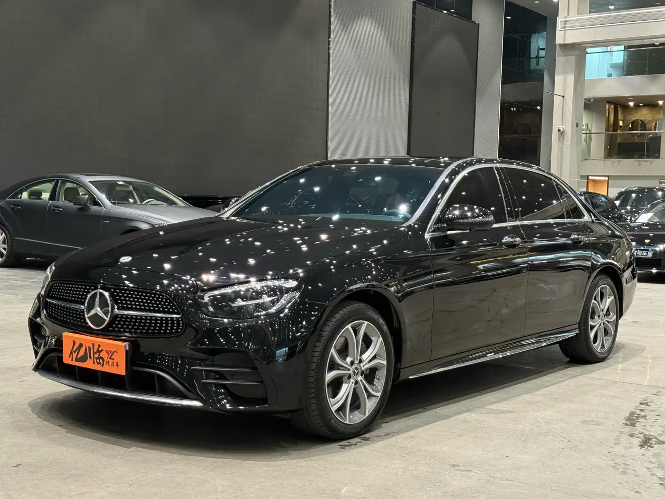 Mercedes-Benz E-Class  из Китая