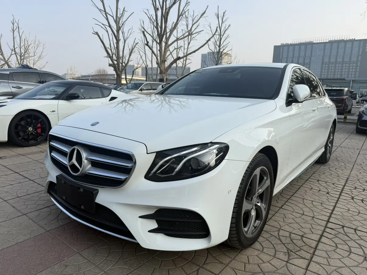 Mercedes-Benz E-Class  из Китая