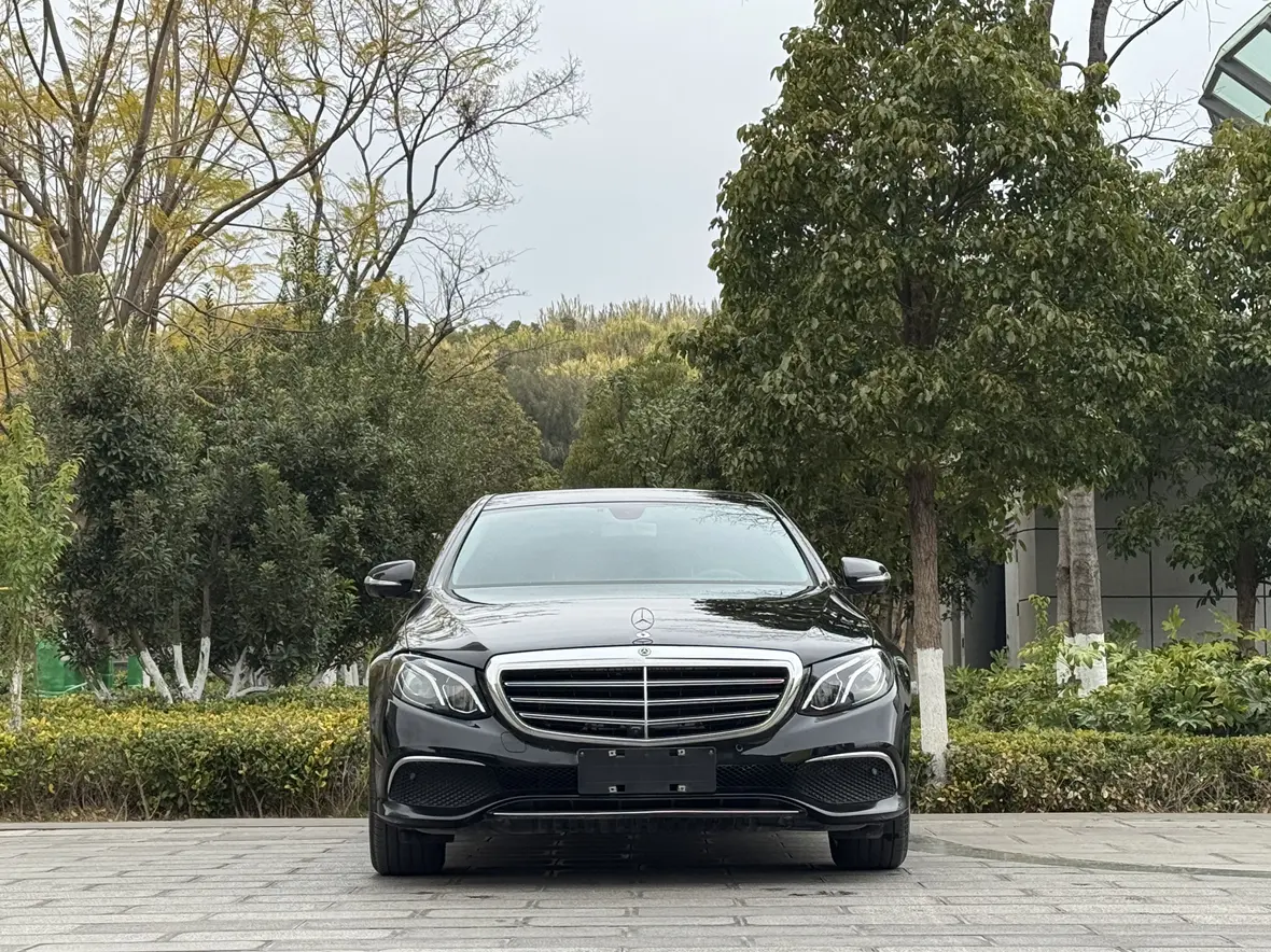 Mercedes-Benz E-Class  из Китая