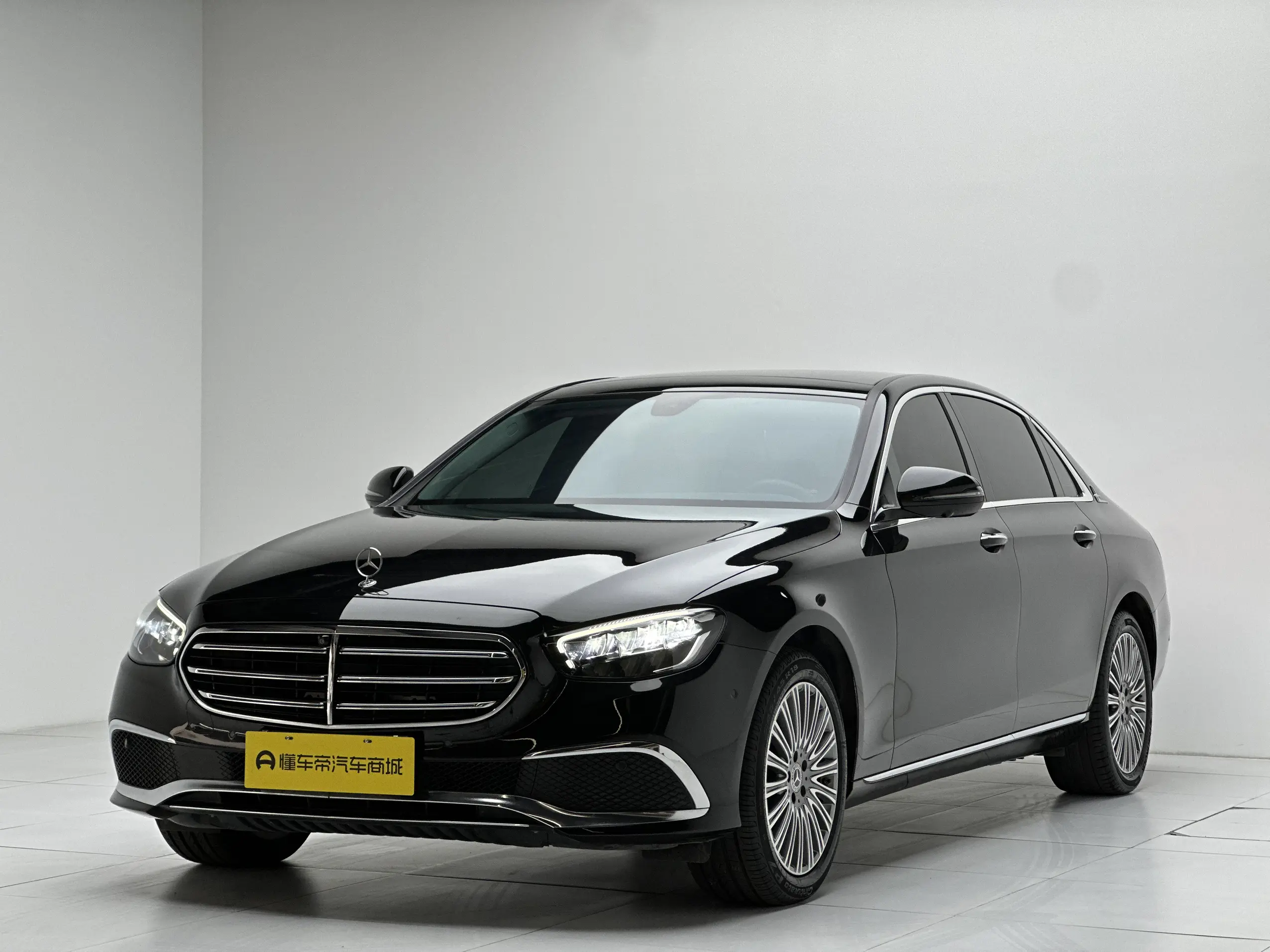 Mercedes-Benz E-Class  из Китая