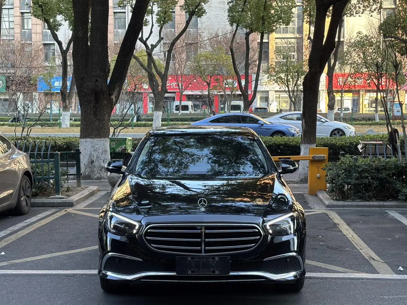 Mercedes-Benz E-Class  из Китая