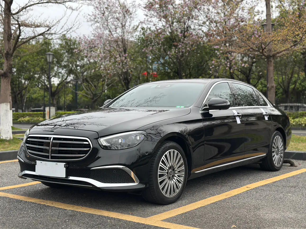 Mercedes-Benz E-Class  из Китая