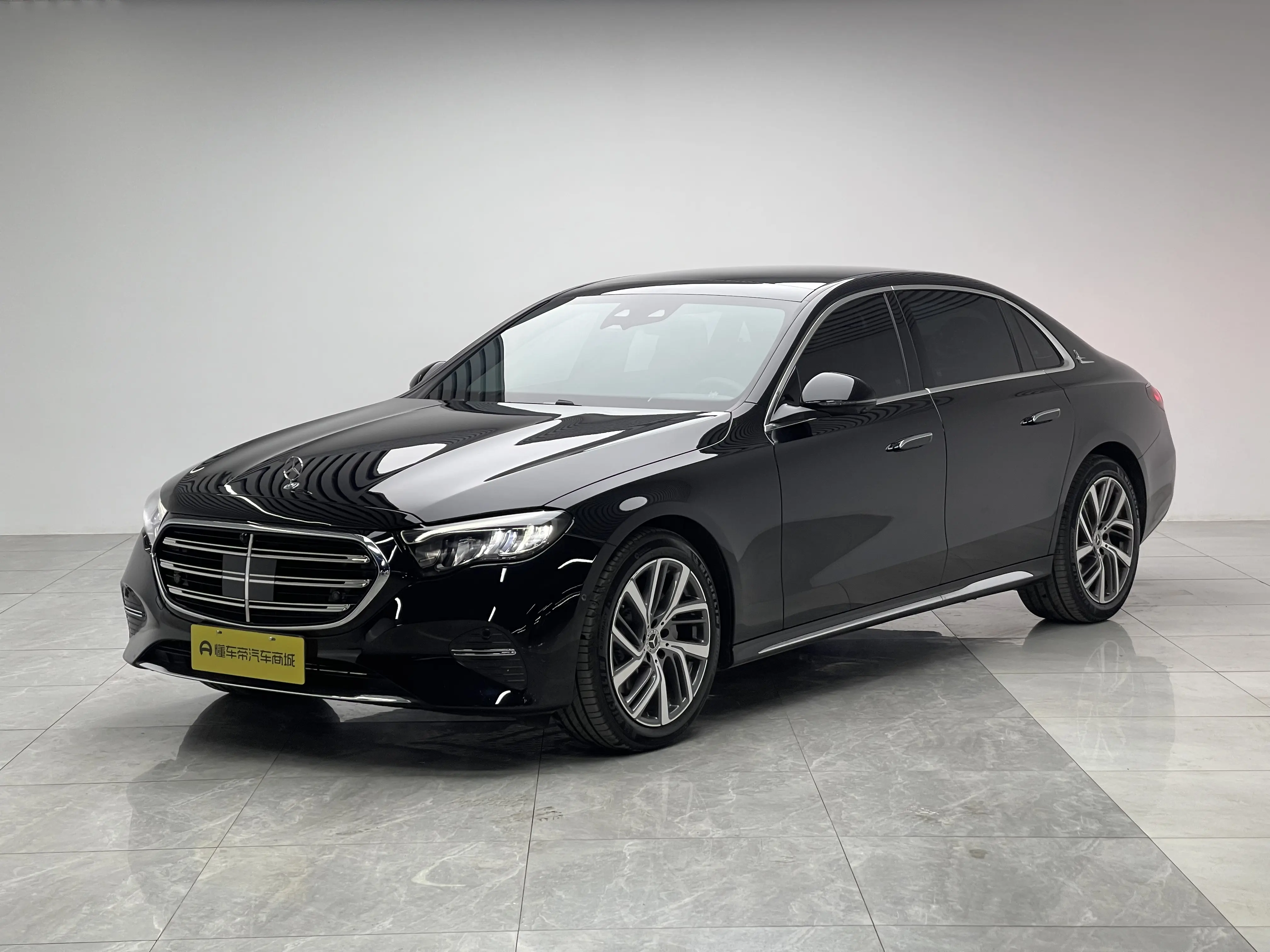 Mercedes-Benz E-Class  из Китая