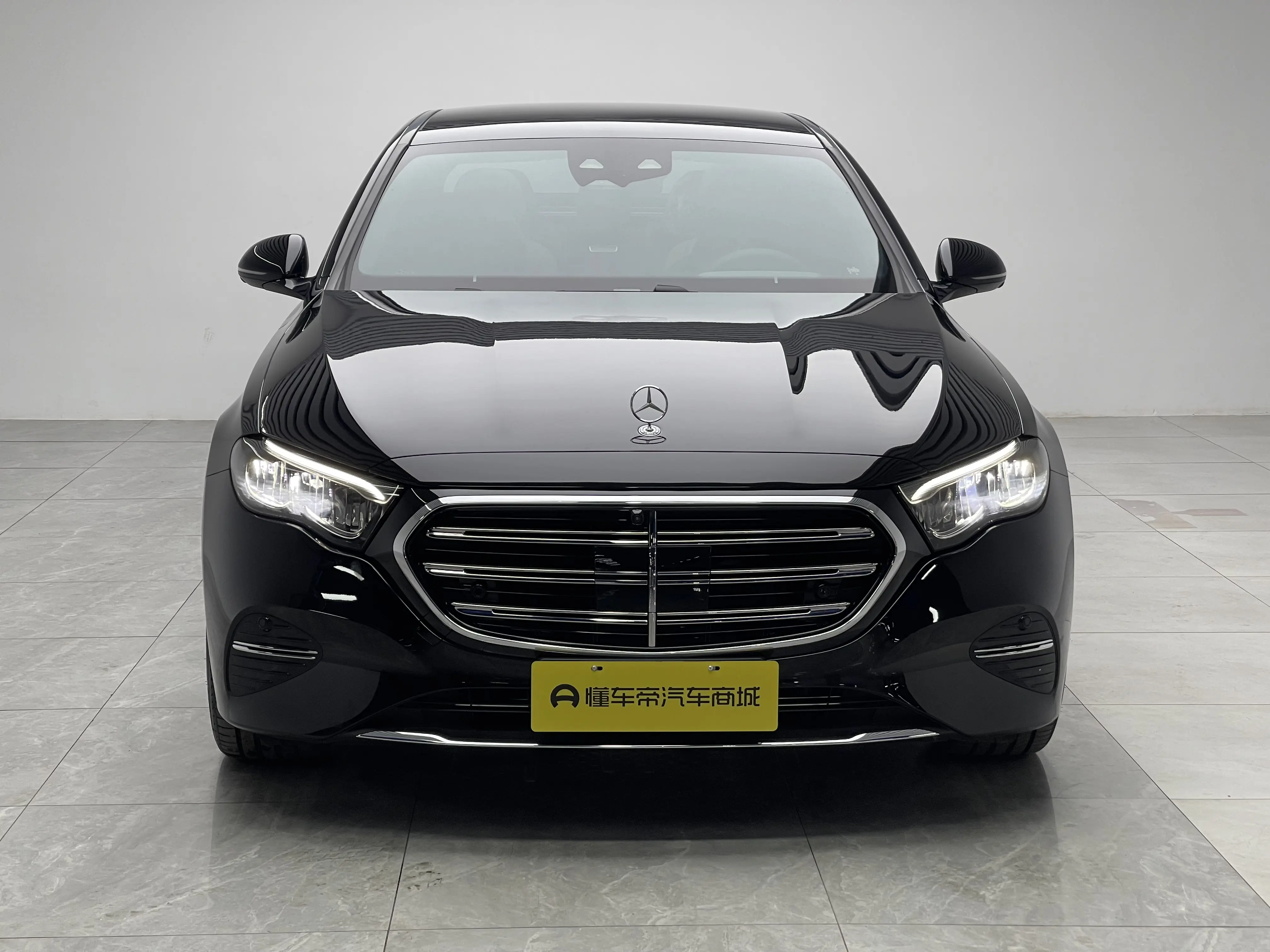 Mercedes-Benz E-Class  из Китая