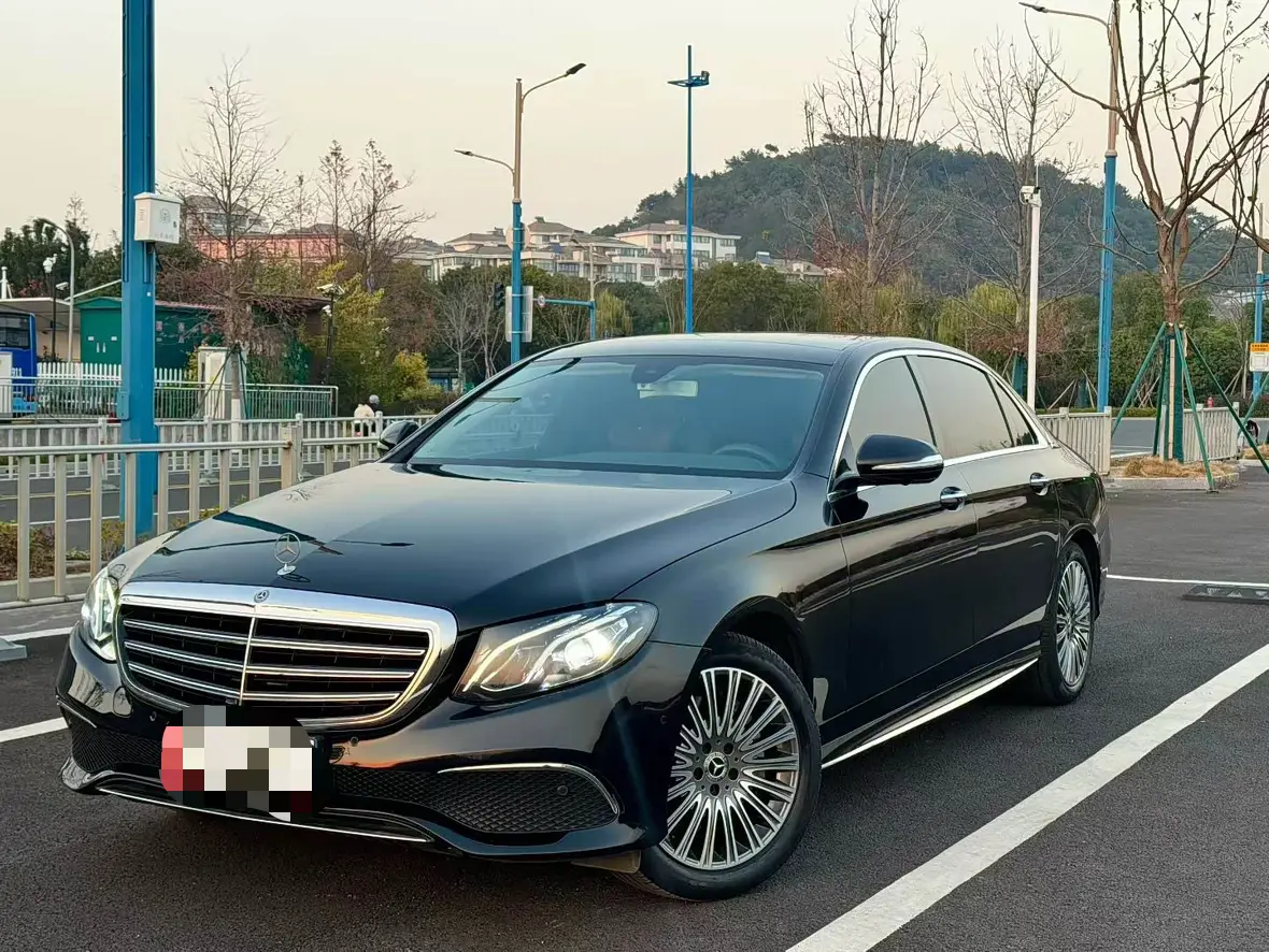 Mercedes-Benz E-Class  из Китая