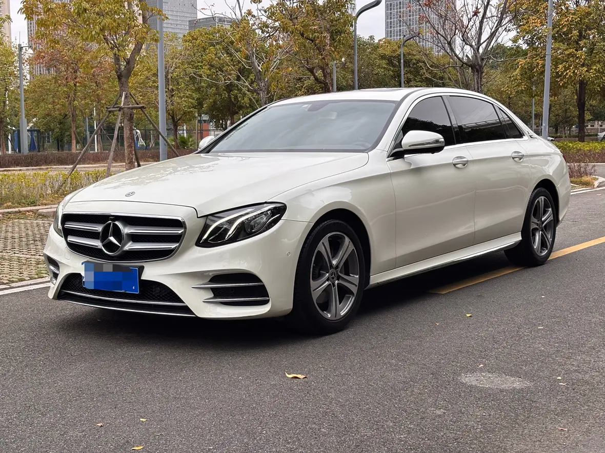 Mercedes-Benz E-Class  из Китая