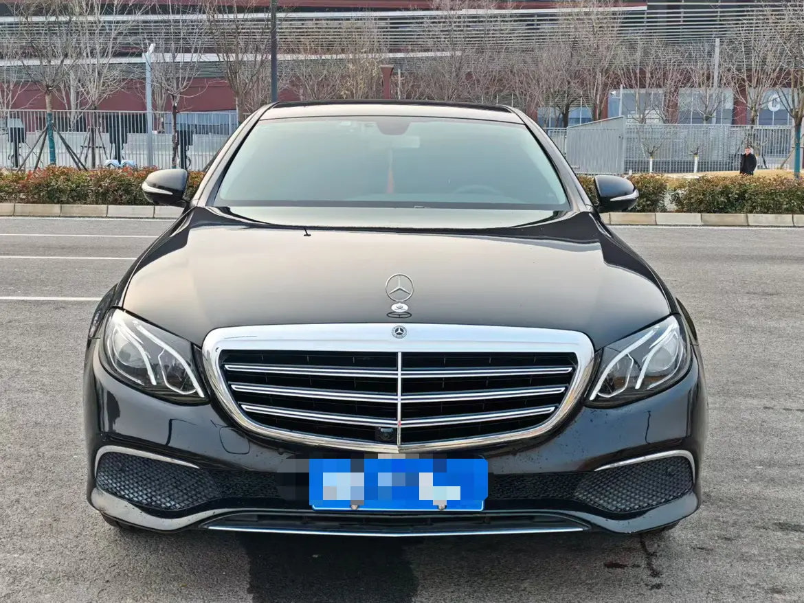 Mercedes-Benz E-Class  из Китая