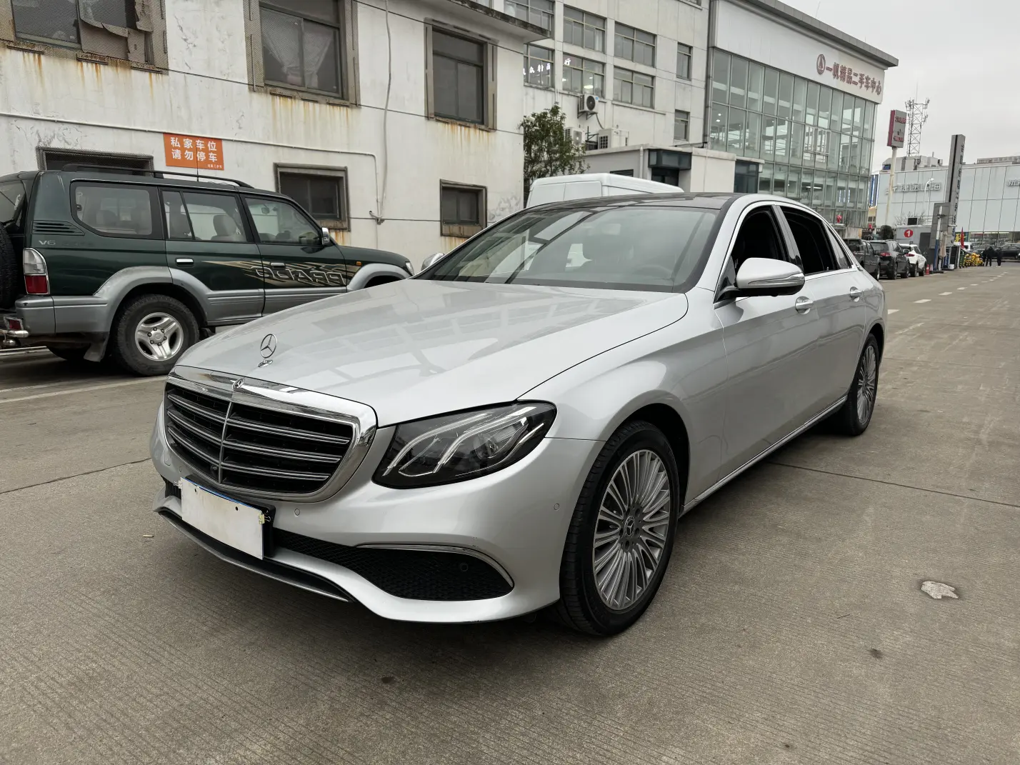 Mercedes-Benz E-Class  из Китая