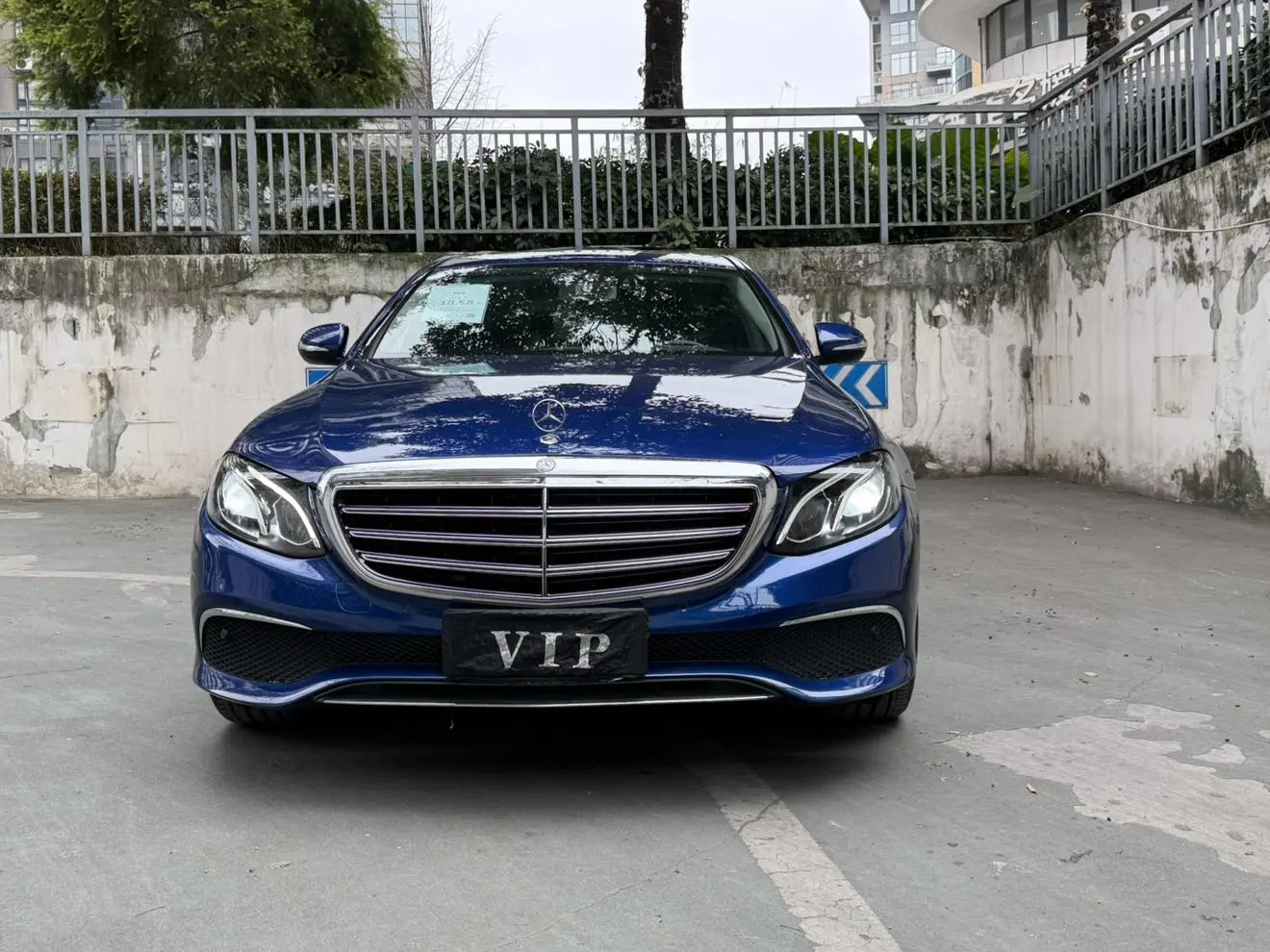 Mercedes-Benz E-Class  из Китая