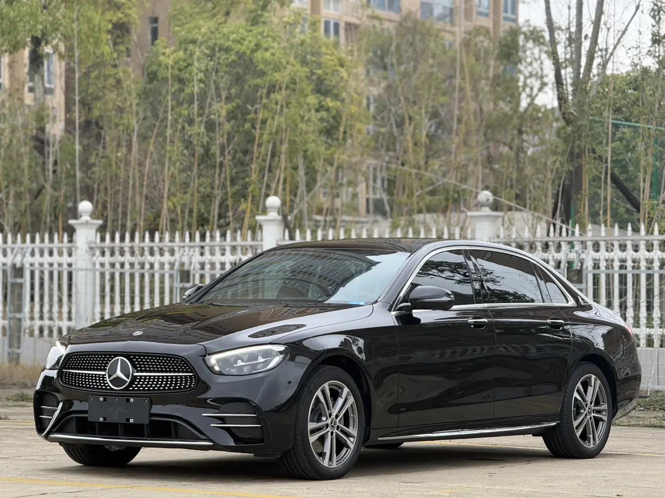 Mercedes-Benz E-Class  из Китая