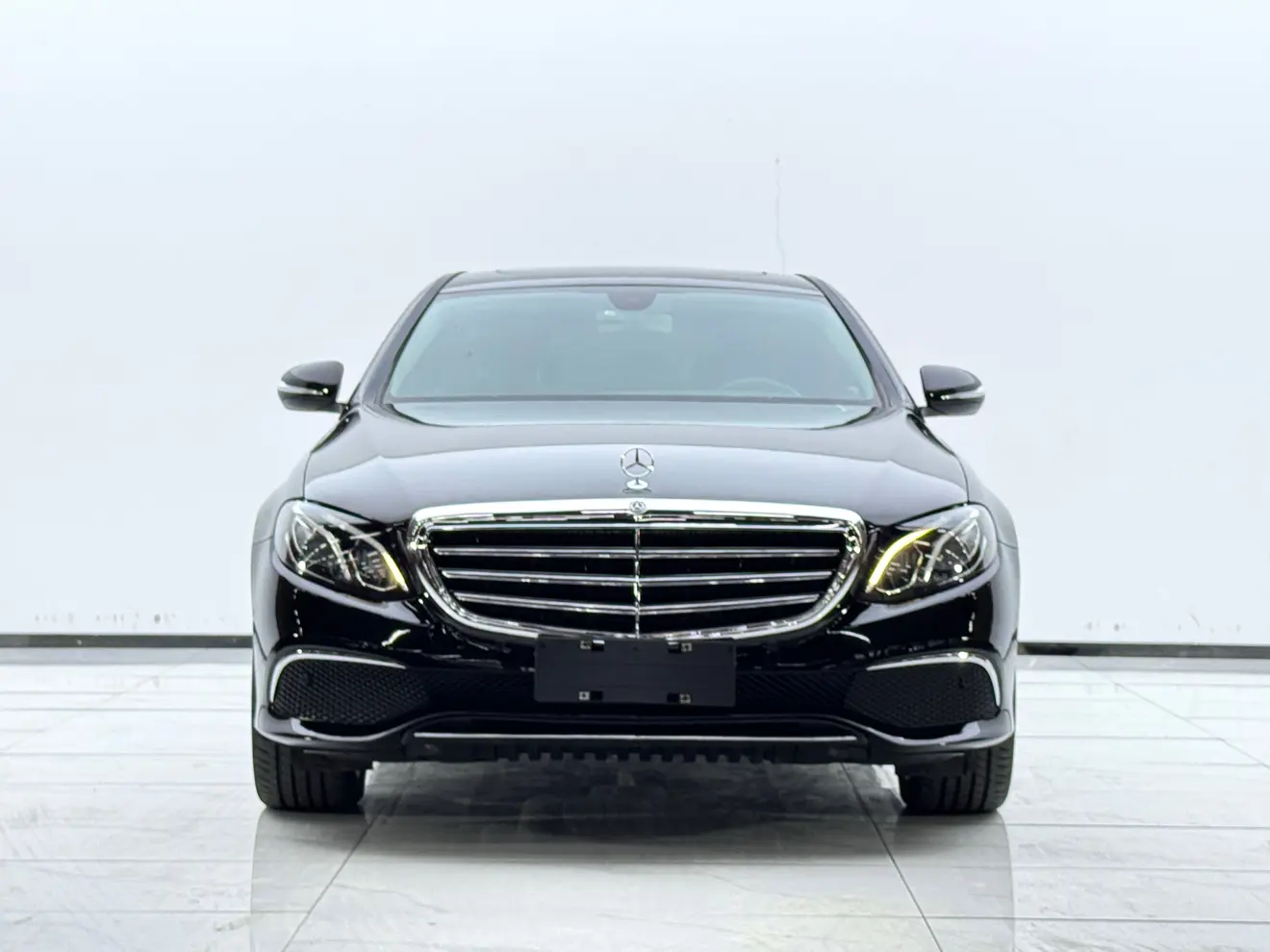 Mercedes-Benz E-Class  из Китая