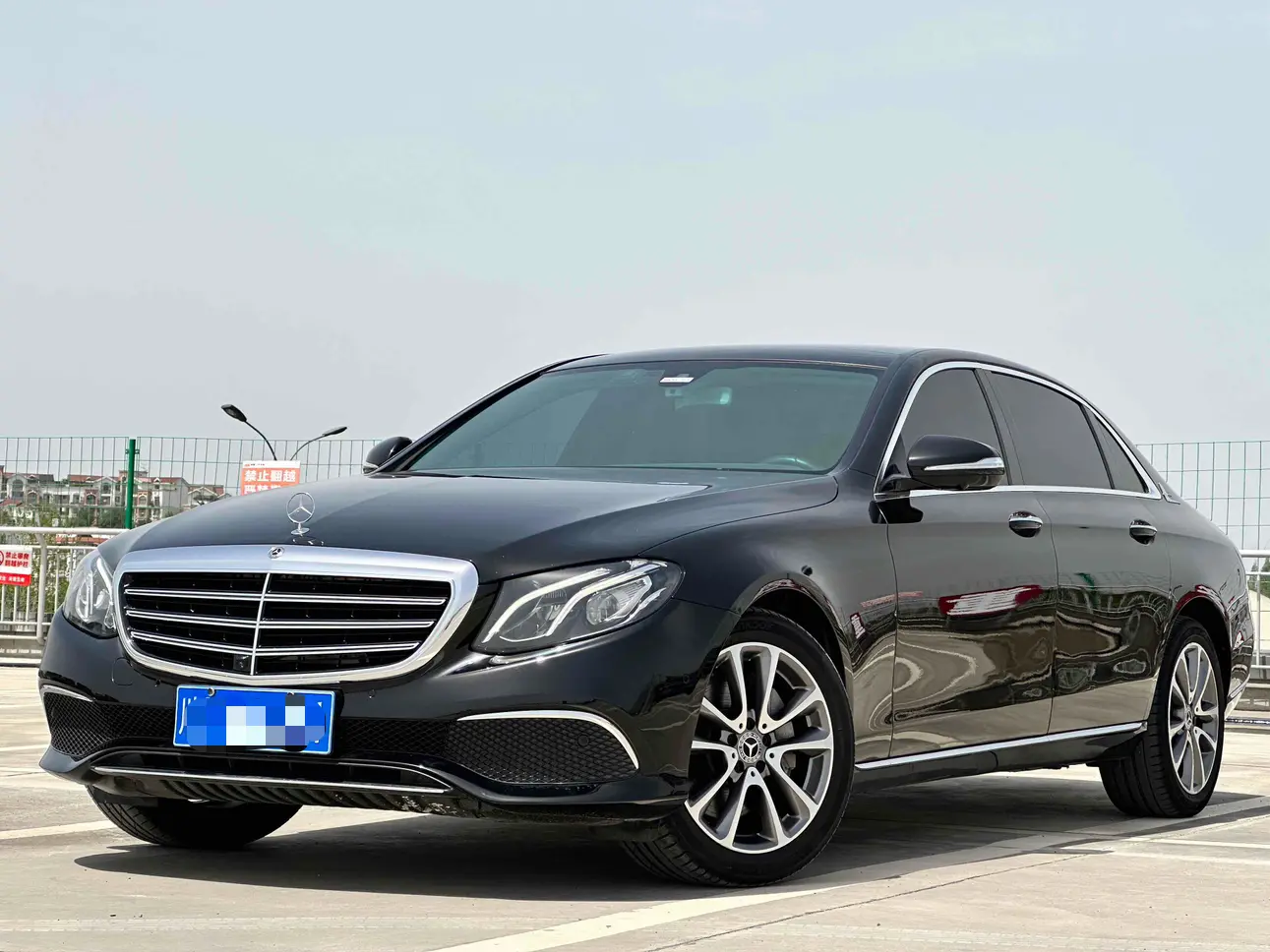 Mercedes-Benz E-Class  из Китая