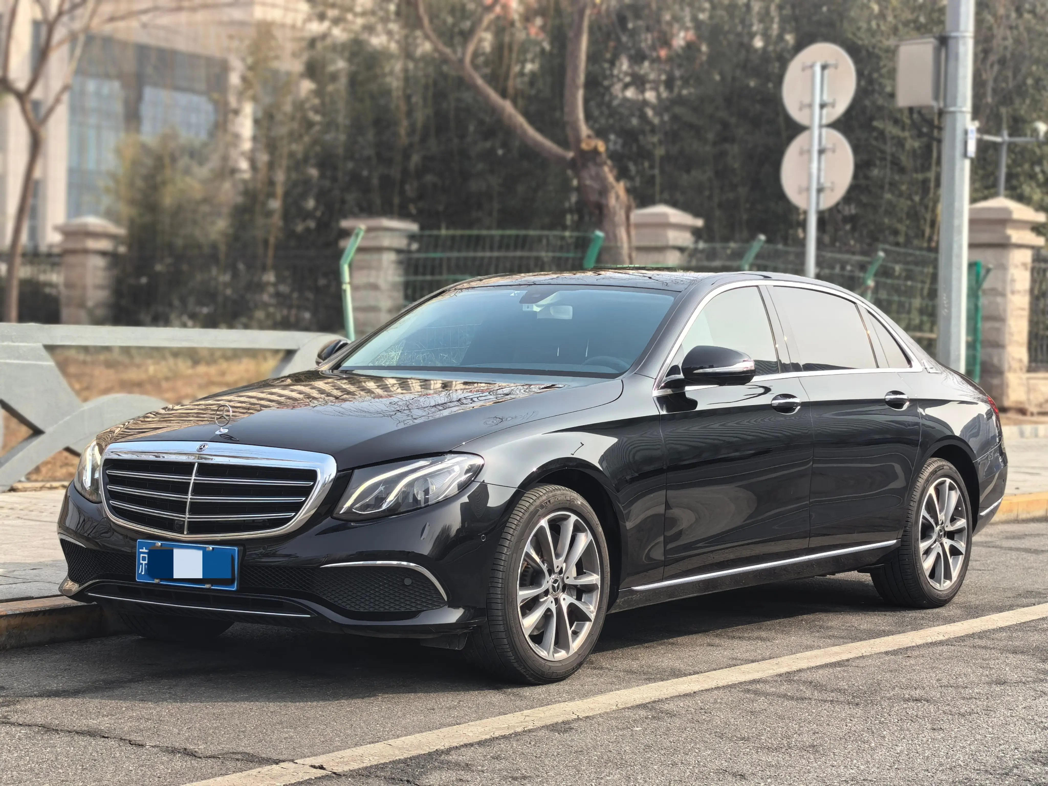 Mercedes-Benz E-Class  из Китая